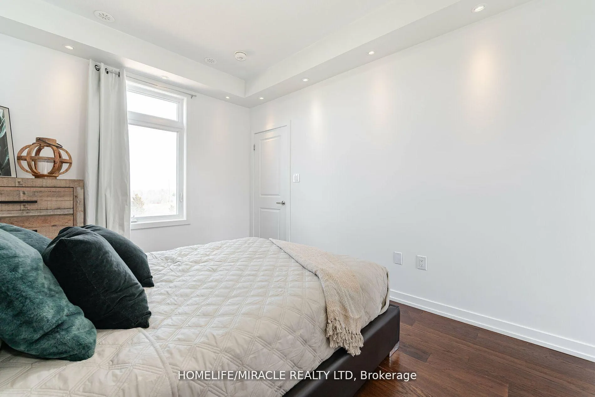 Photo 15 of 13 Antigonish Street, Vaughan, Vaughan Grove — HOMEH