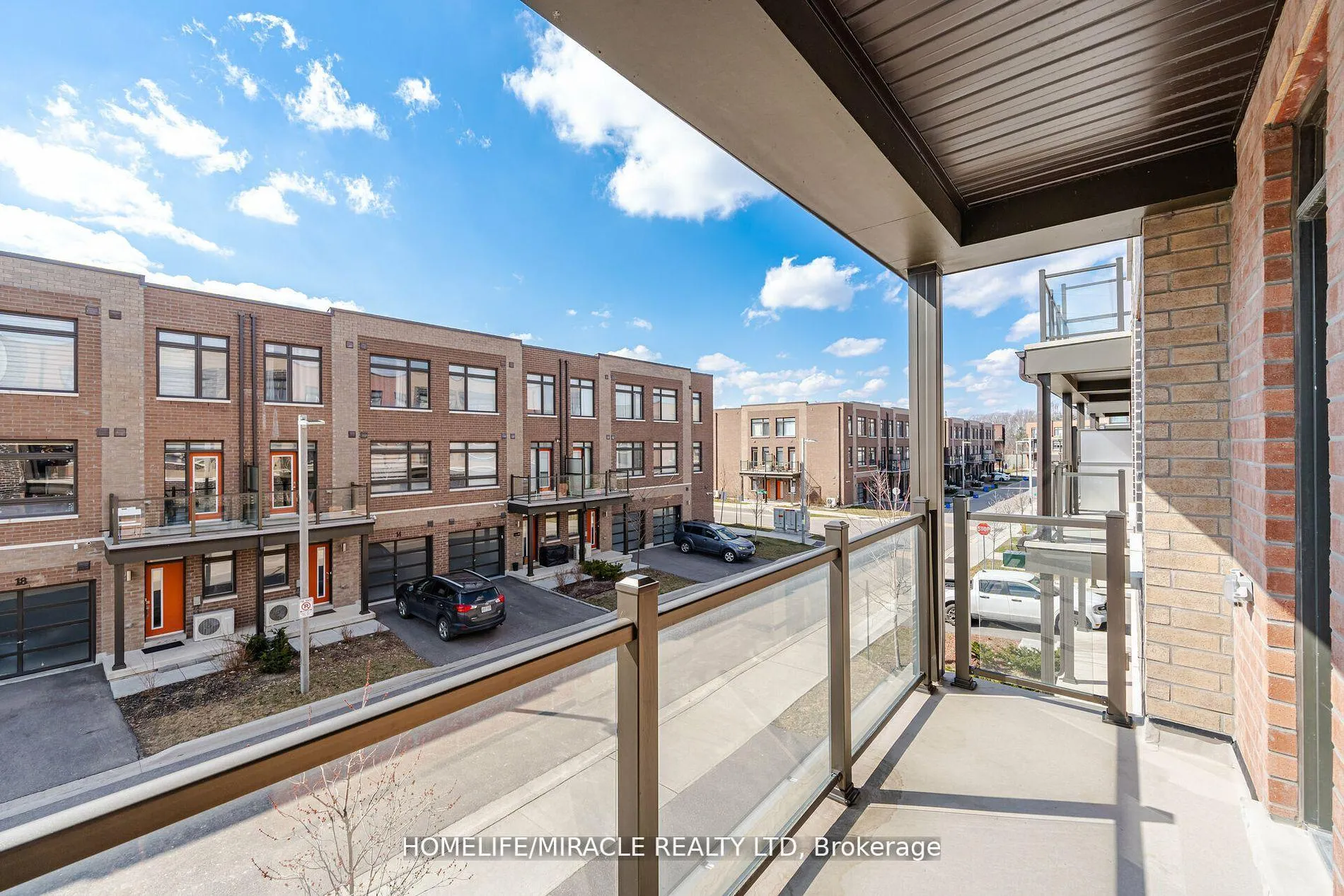 Photo 21 of 13 Antigonish Street, Vaughan, Vaughan Grove — HOMEH