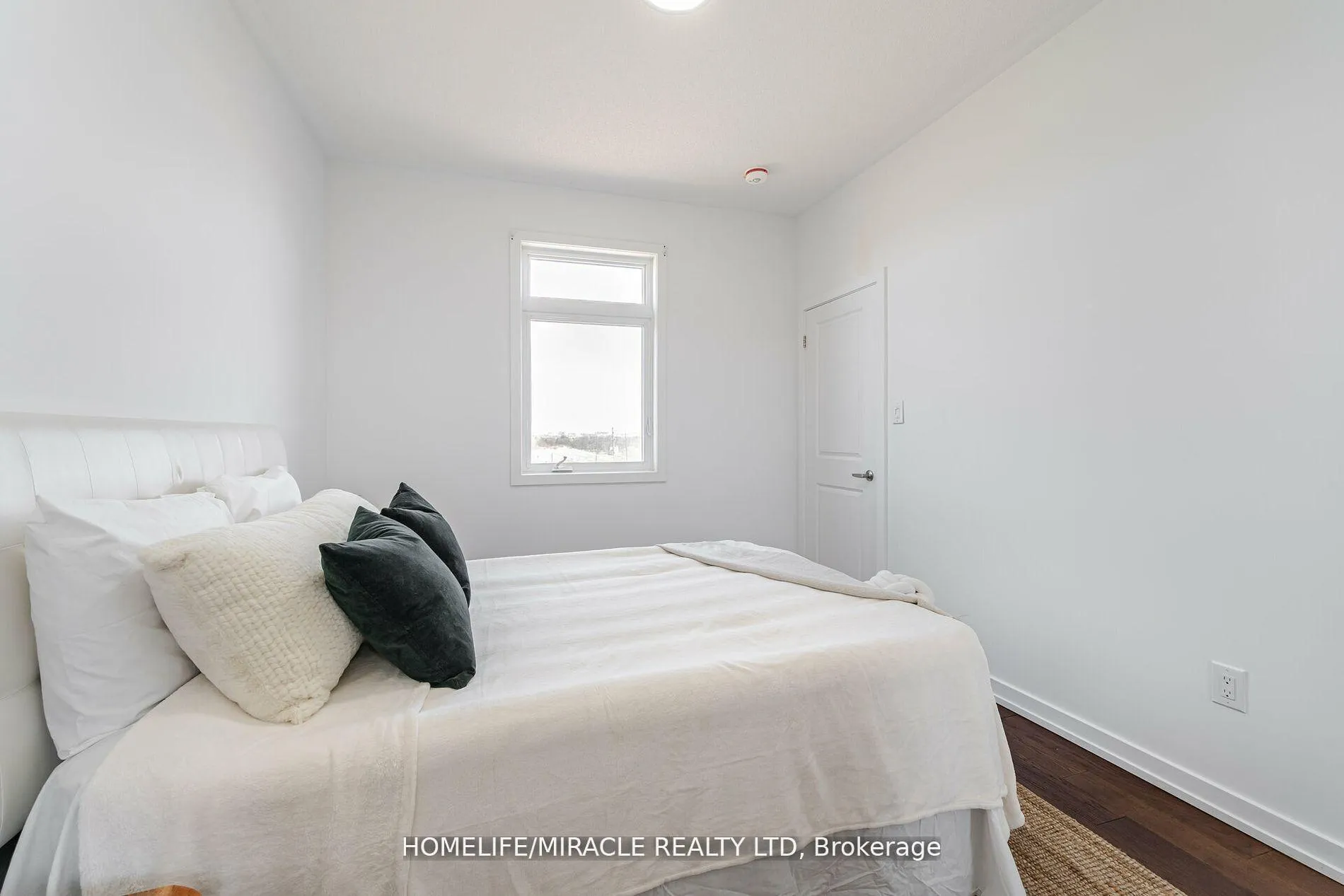 Photo 25 of 13 Antigonish Street, Vaughan, Vaughan Grove — HOMEH