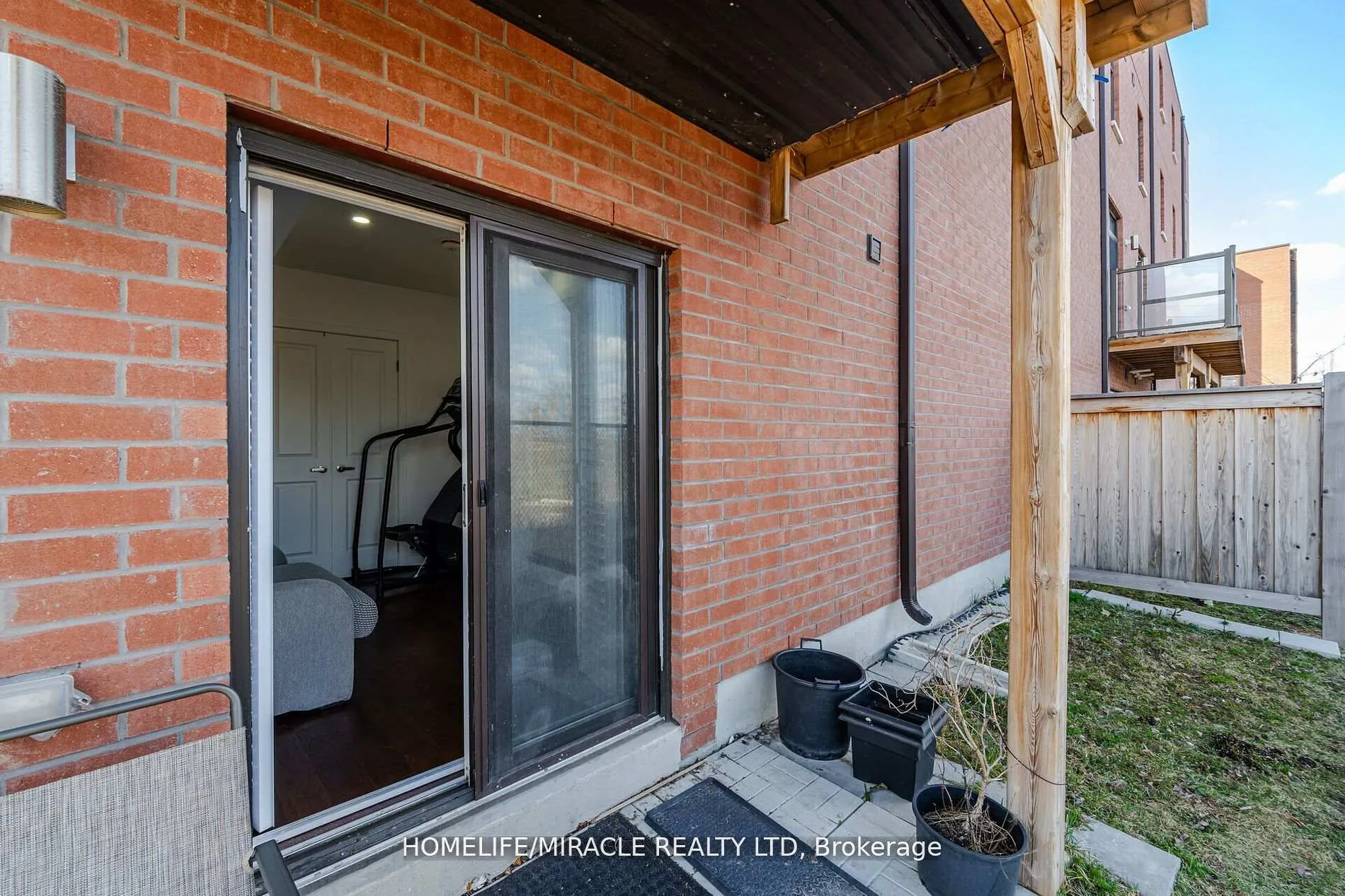 Photo 39 of 13 Antigonish Street, Vaughan, Vaughan Grove — HOMEH