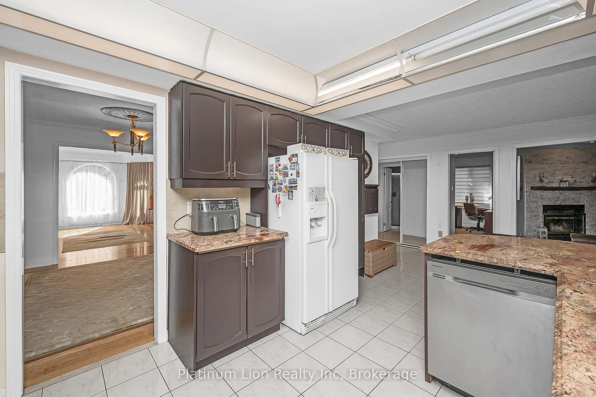 Photo 16 of 13 Brookhurst Crescent, Hamilton, Waterdown — HOMEH