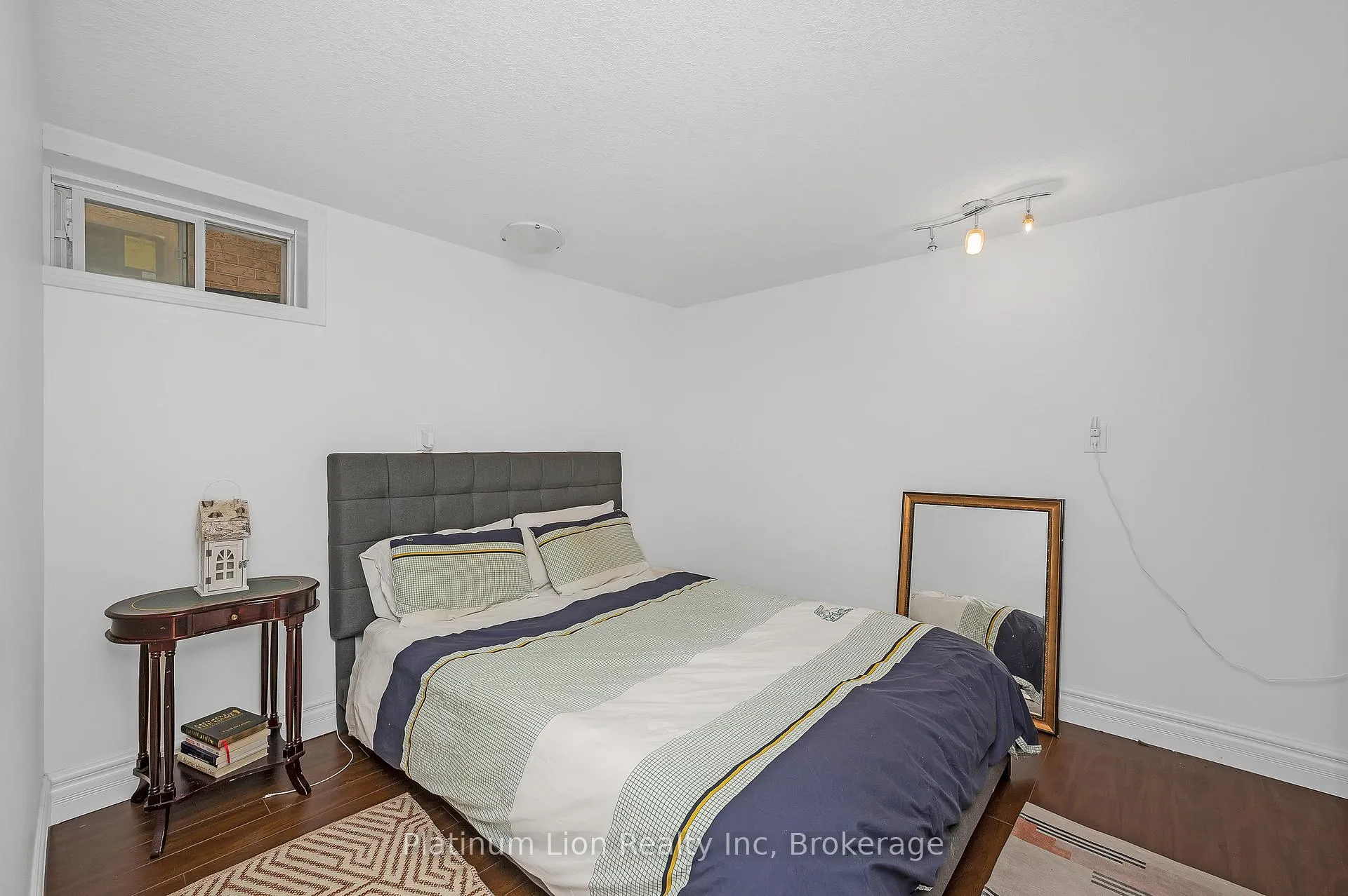 Photo 27 of 13 Brookhurst Crescent, Hamilton, Waterdown — HOMEH