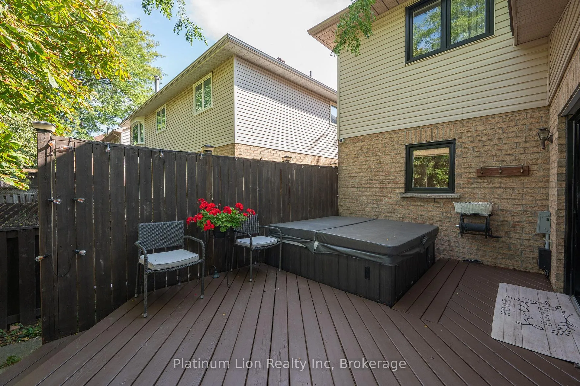 Photo 42 of 13 Brookhurst Crescent, Hamilton, Waterdown — HOMEH
