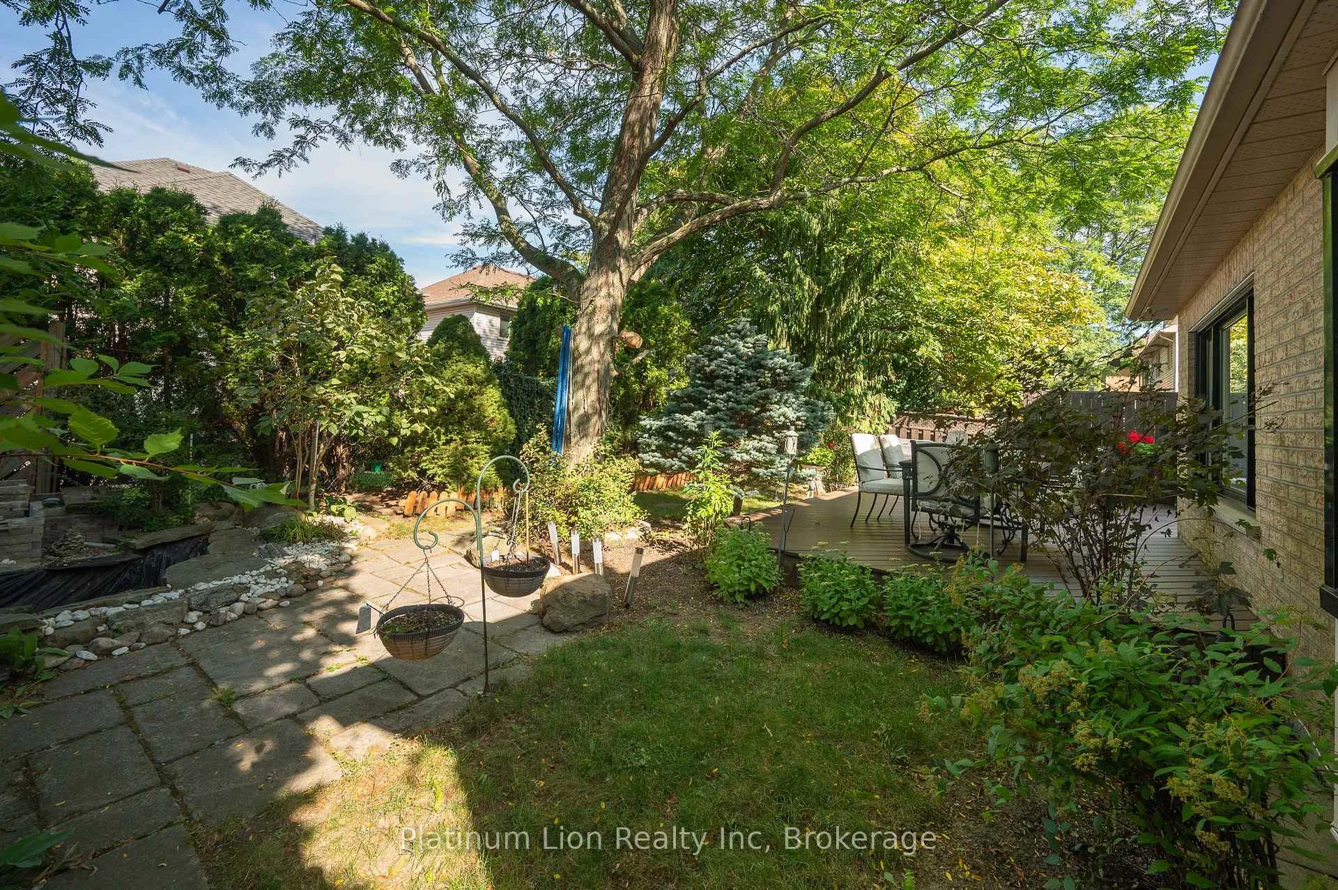 Photo 44 of 13 Brookhurst Crescent, Hamilton, Waterdown — HOMEH