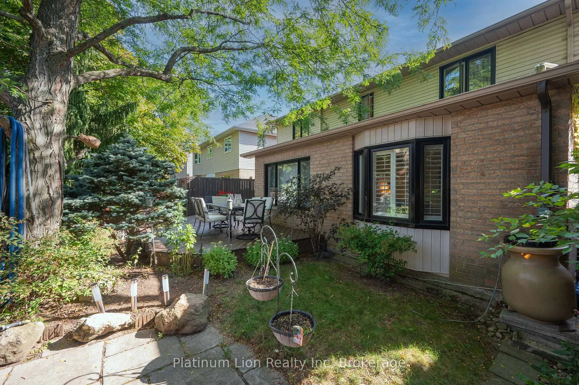 Photo 45 of 13 Brookhurst Crescent, Hamilton, Waterdown — HOMEH