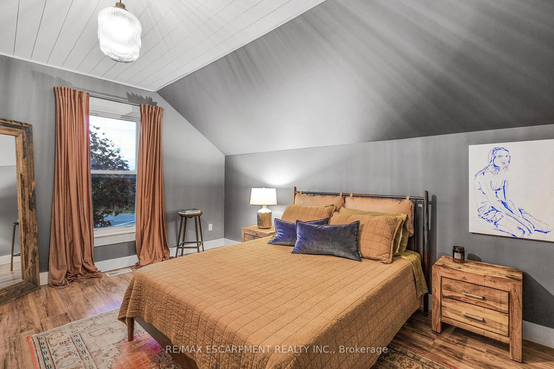 Photo 20 of 374 Ontario Street, Grimsby, Grimsby Beach — HOMEH