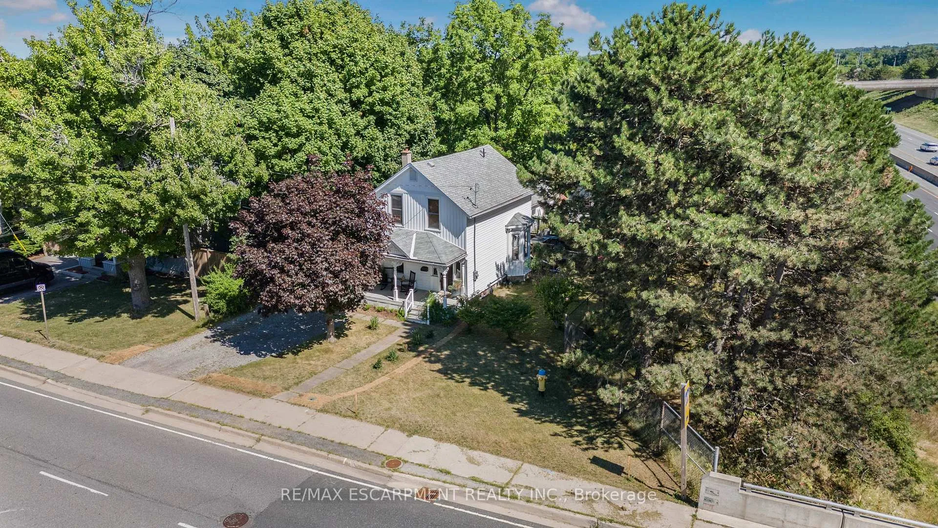 Photo 40 of 374 Ontario Street, Grimsby, Grimsby Beach — HOMEH