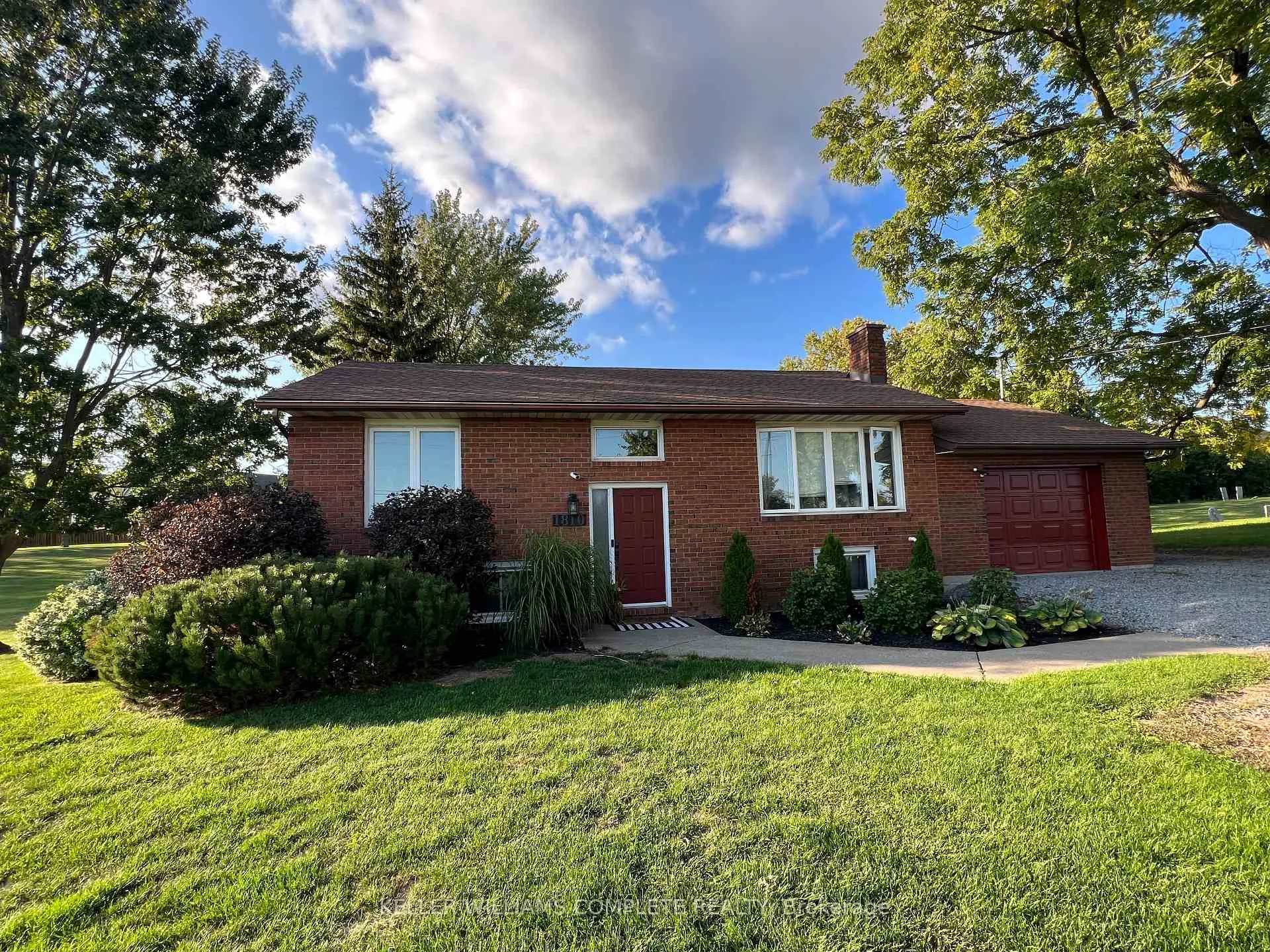 Photo 1 of 1810 Beaverdams Road, Thorold, Confederation Heights — HOMEH