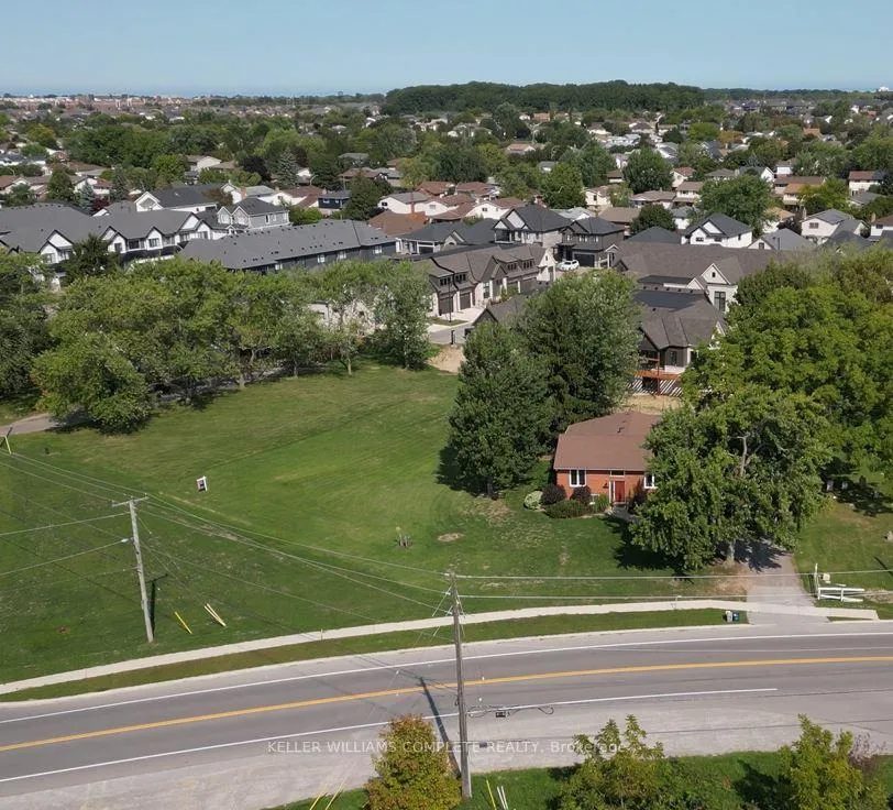 Photo 33 of 1810 Beaverdams Road, Thorold, Confederation Heights — HOMEH