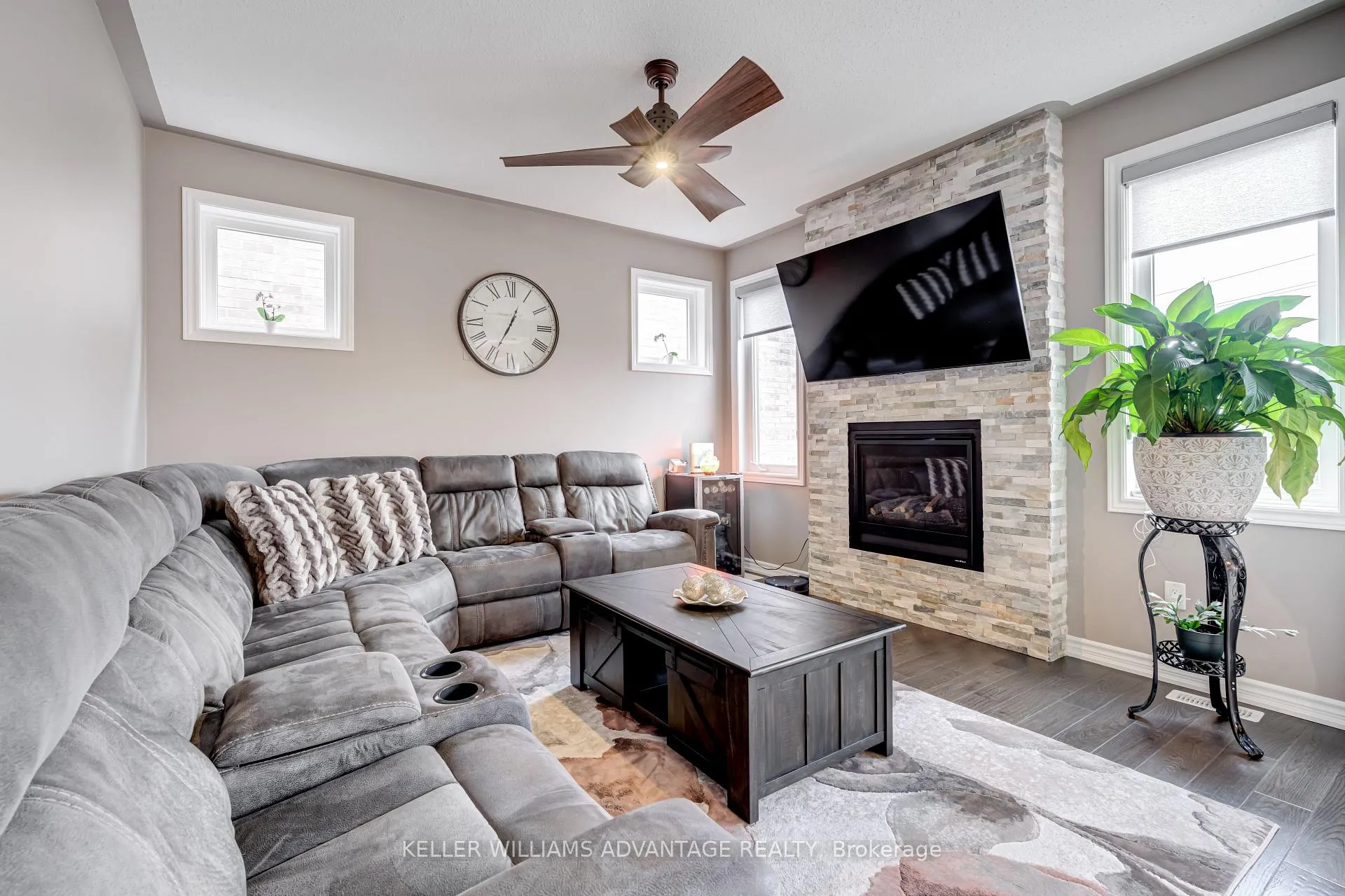 Photo 9 of 52 Gould Crescent, New Tecumseth, Tottenham — HOMEH