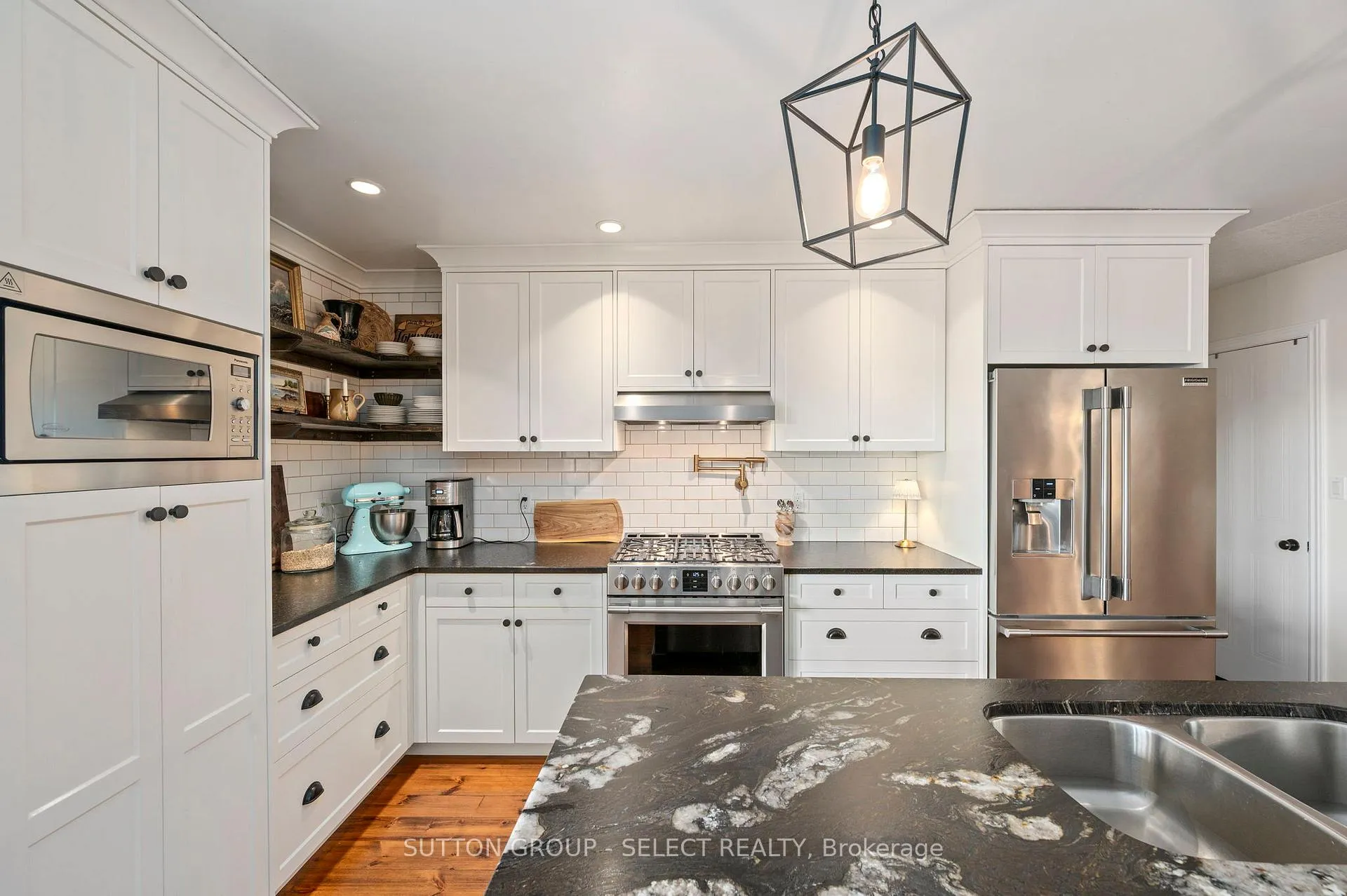 Photo 10 of 15 Hamilton Street, North Middlesex, Ailsa Craig — HOMEH