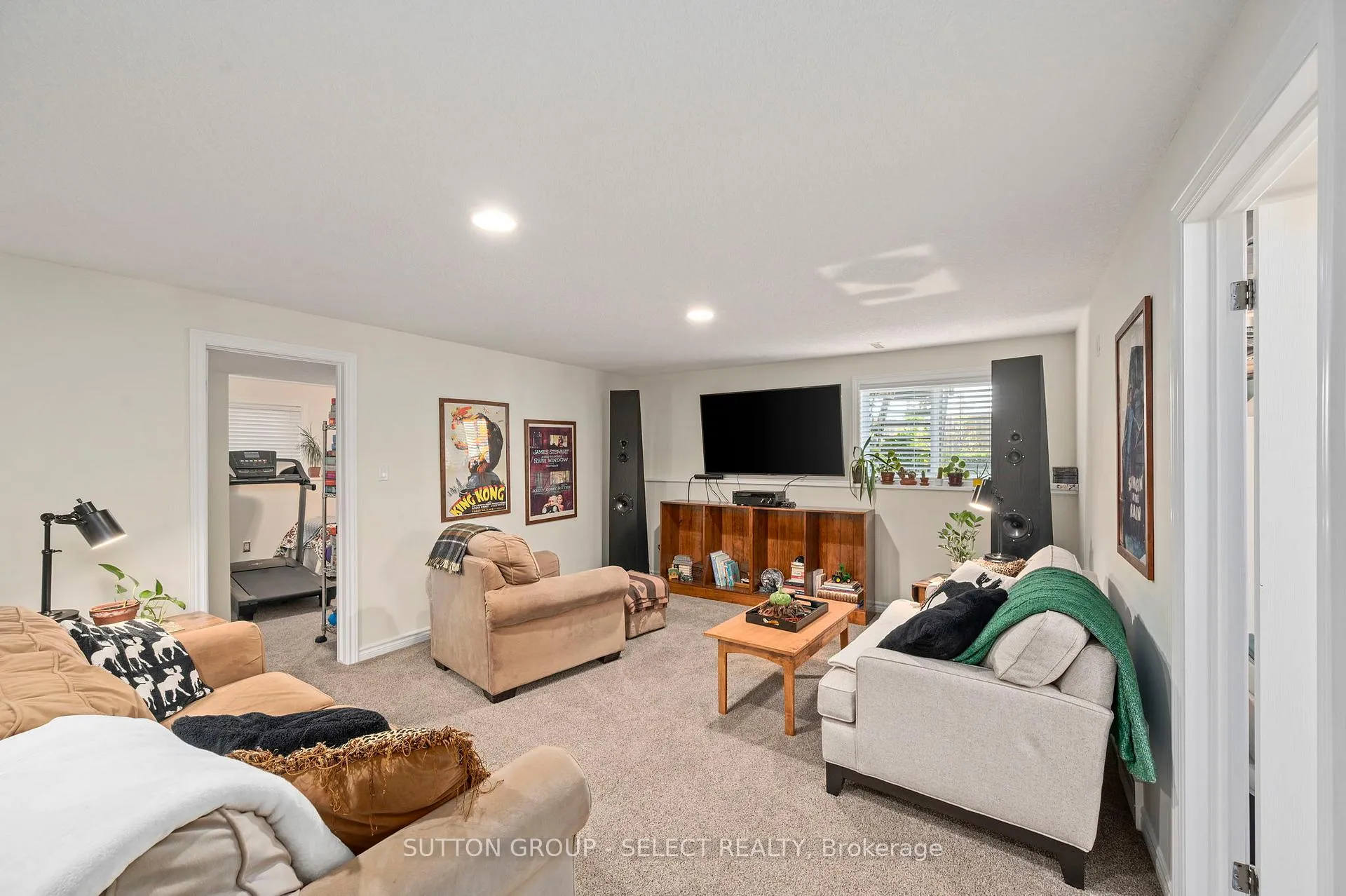 Photo 21 of 15 Hamilton Street, North Middlesex, Ailsa Craig — HOMEH