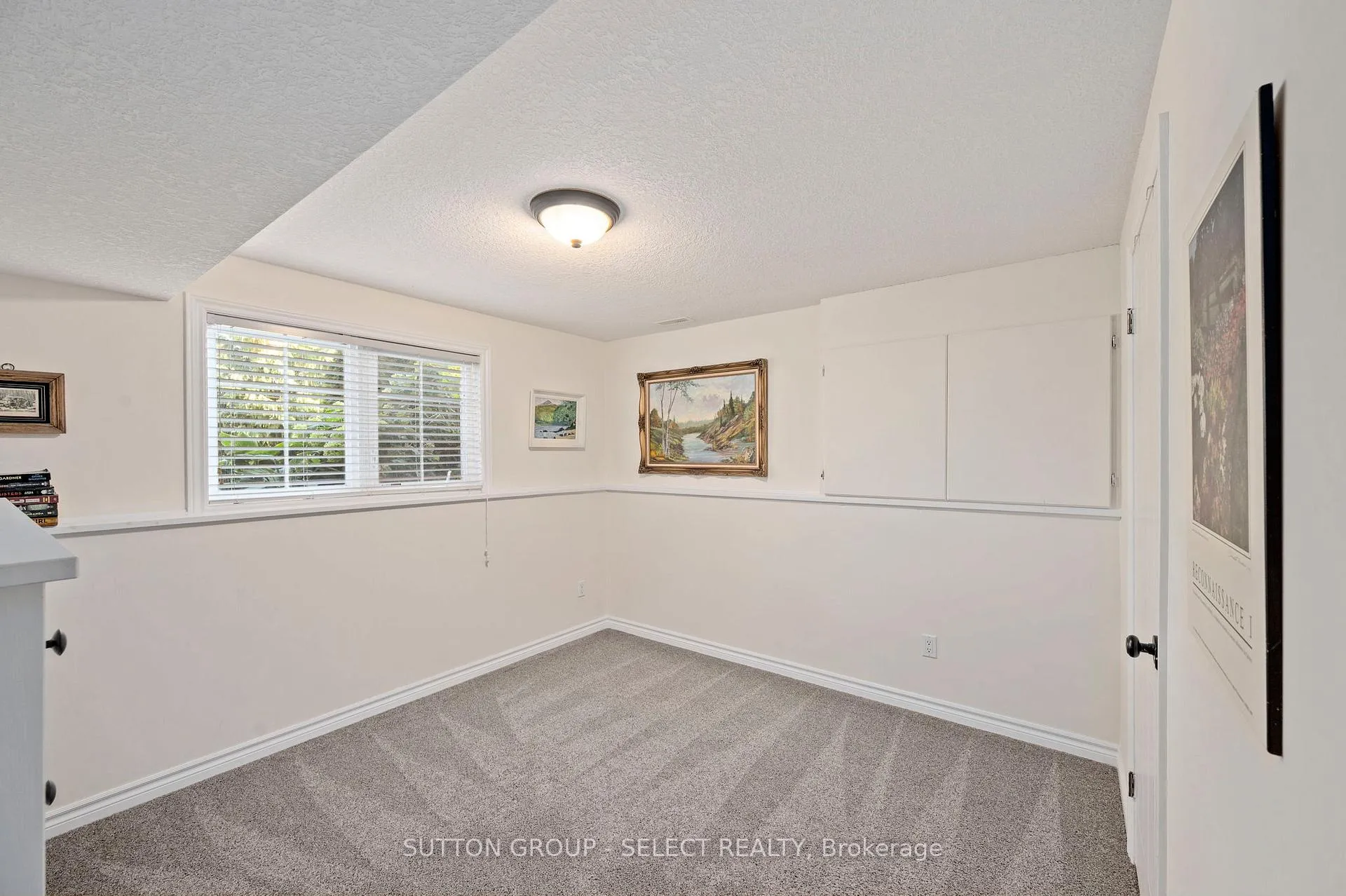 Photo 22 of 15 Hamilton Street, North Middlesex, Ailsa Craig — HOMEH