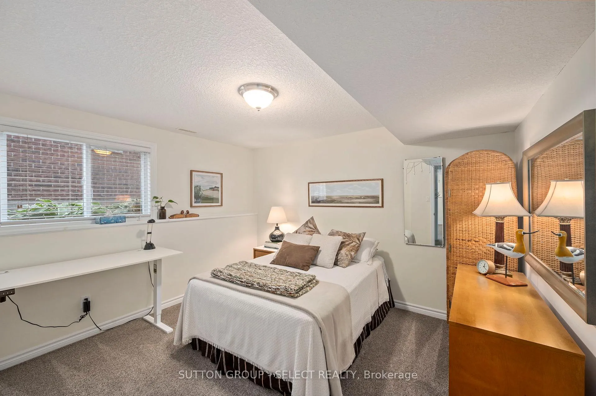 Photo 23 of 15 Hamilton Street, North Middlesex, Ailsa Craig — HOMEH