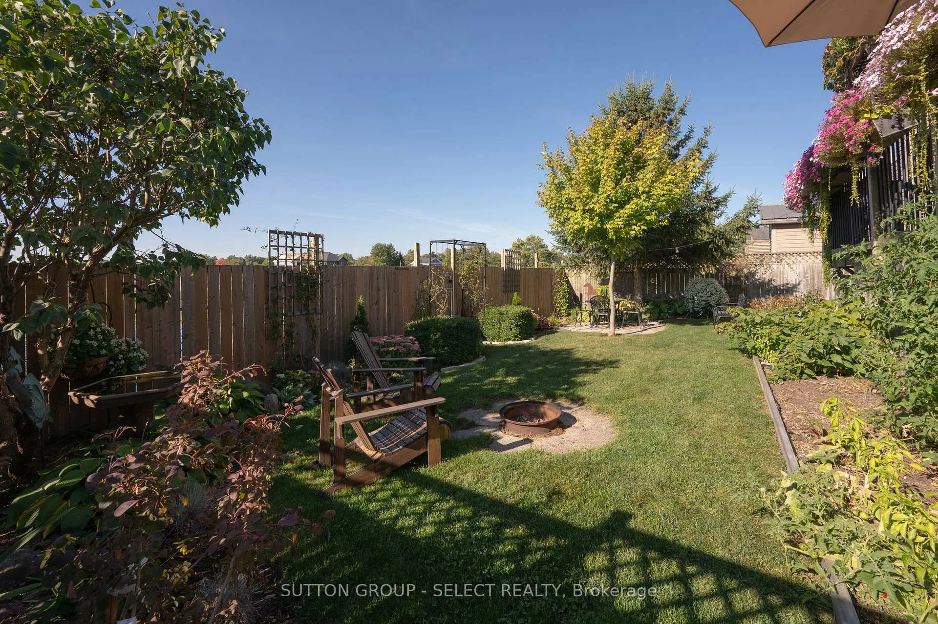 Photo 31 of 15 Hamilton Street, North Middlesex, Ailsa Craig — HOMEH