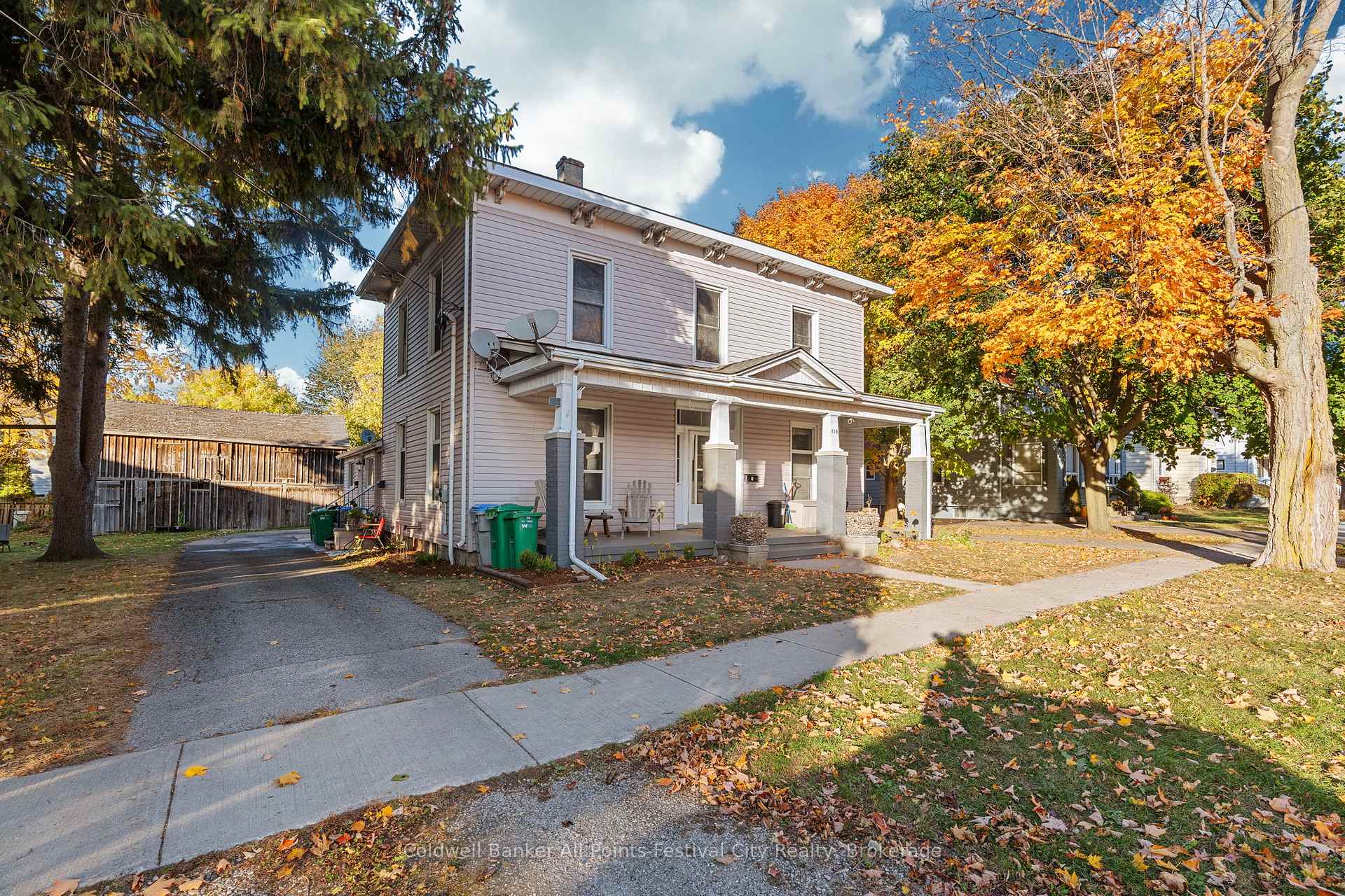 Photo 2 of 116 Quebec Street, Goderich, Goderich (Town) — HOMEH