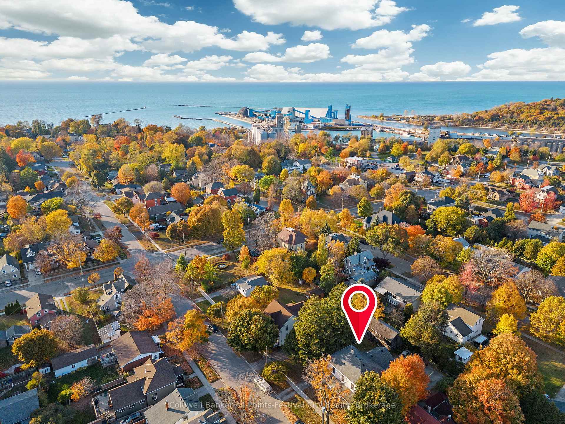 Photo 4 of 116 Quebec Street, Goderich, Goderich (Town) — HOMEH