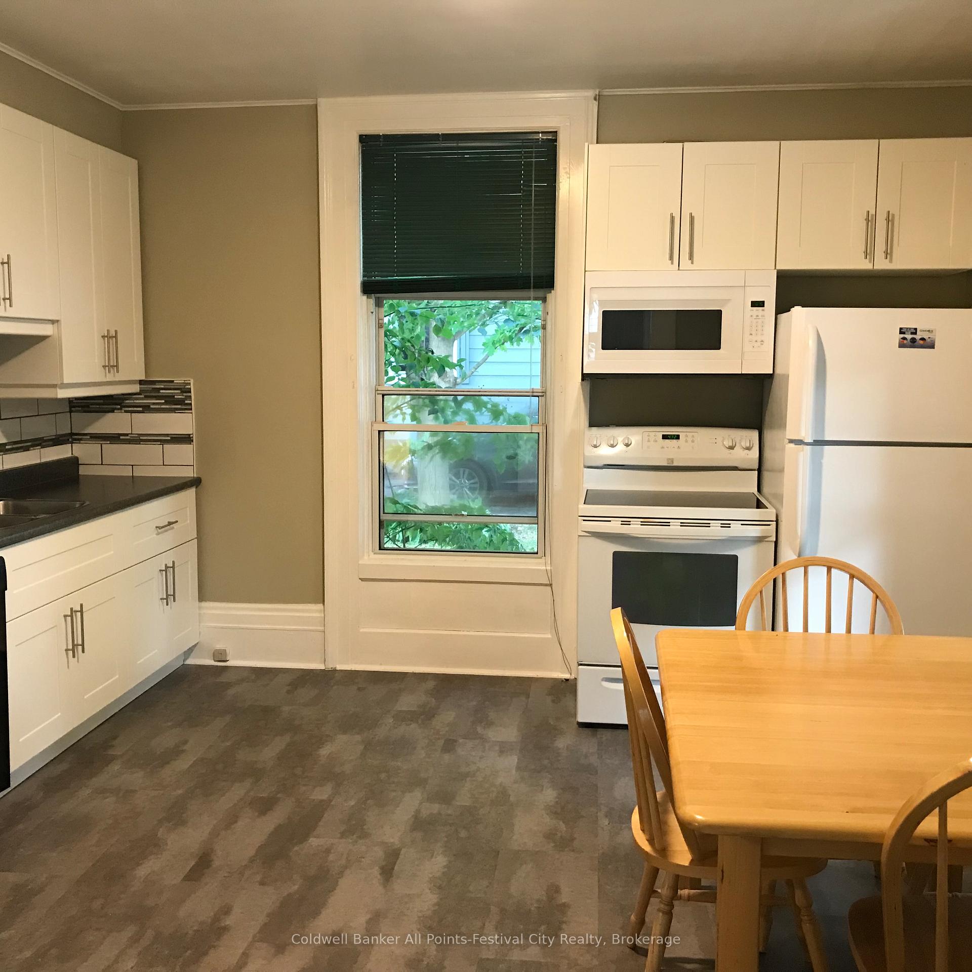 Photo 8 of 116 Quebec Street, Goderich, Goderich (Town) — HOMEH