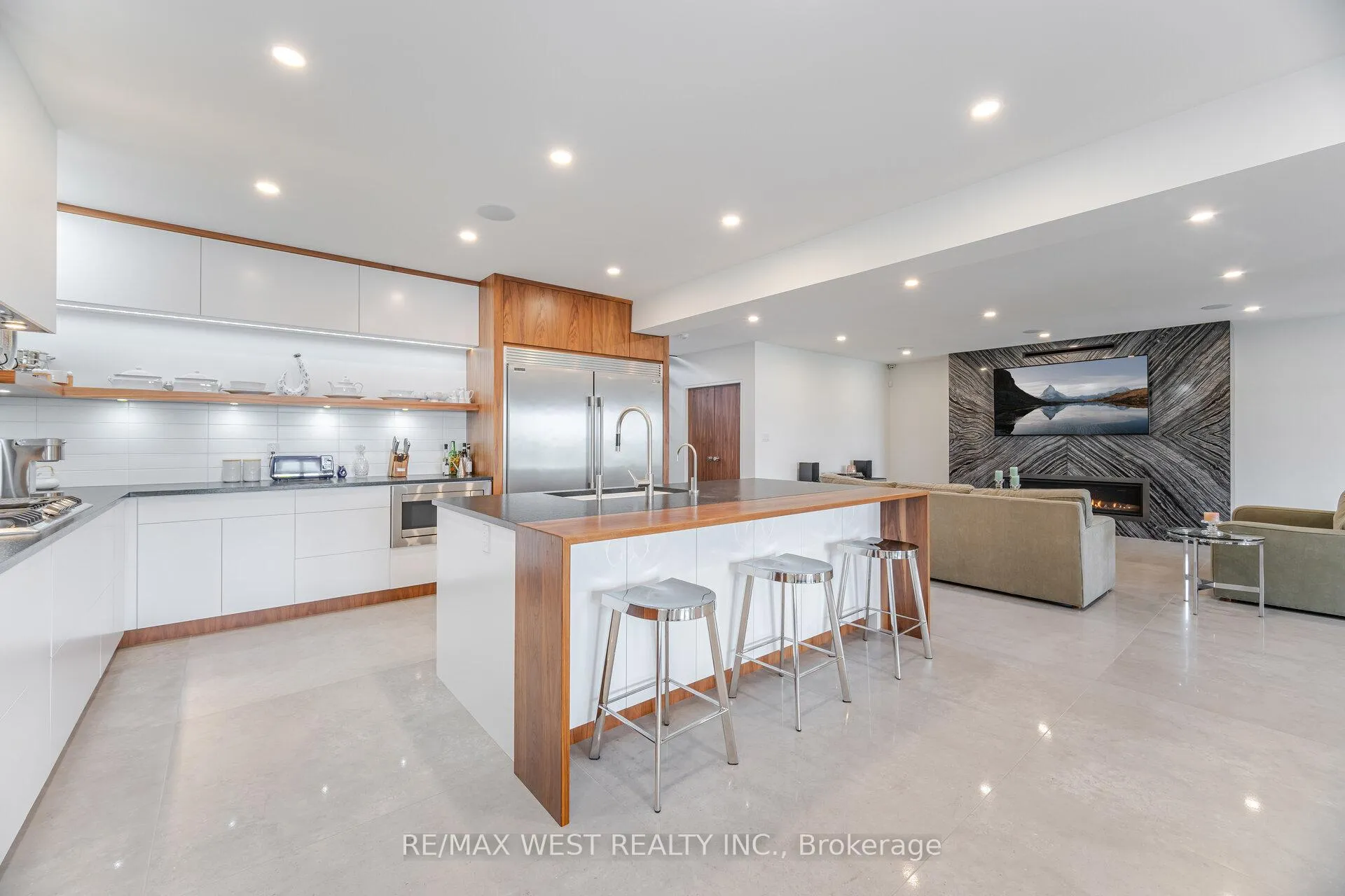 Photo 37 of 83 Navigation Drive, Prince Edward County, Ameliasburg Ward — HOMEH