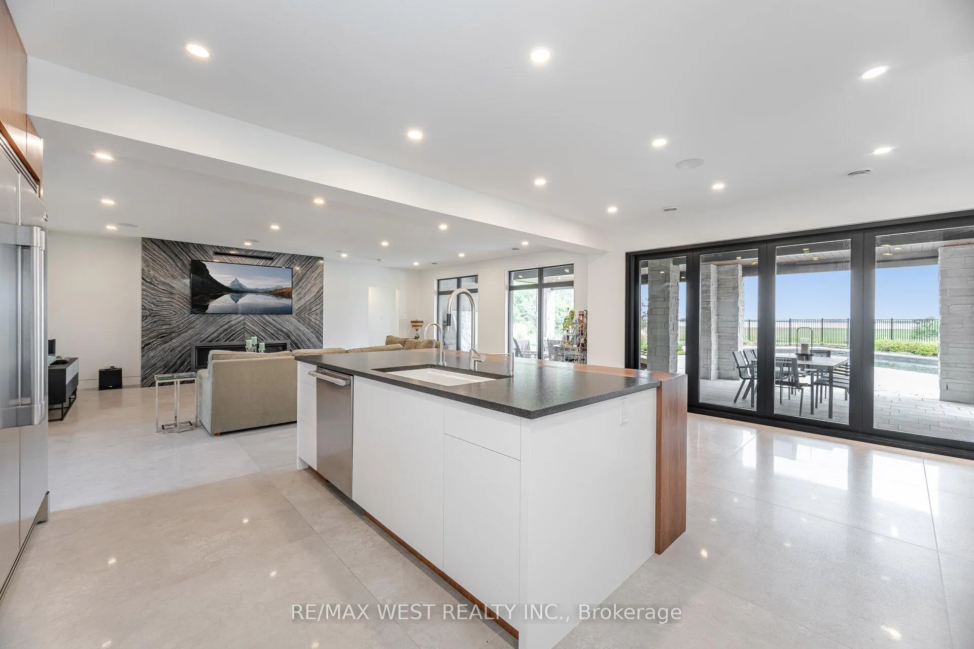 Photo 38 of 83 Navigation Drive, Prince Edward County, Ameliasburg Ward — HOMEH