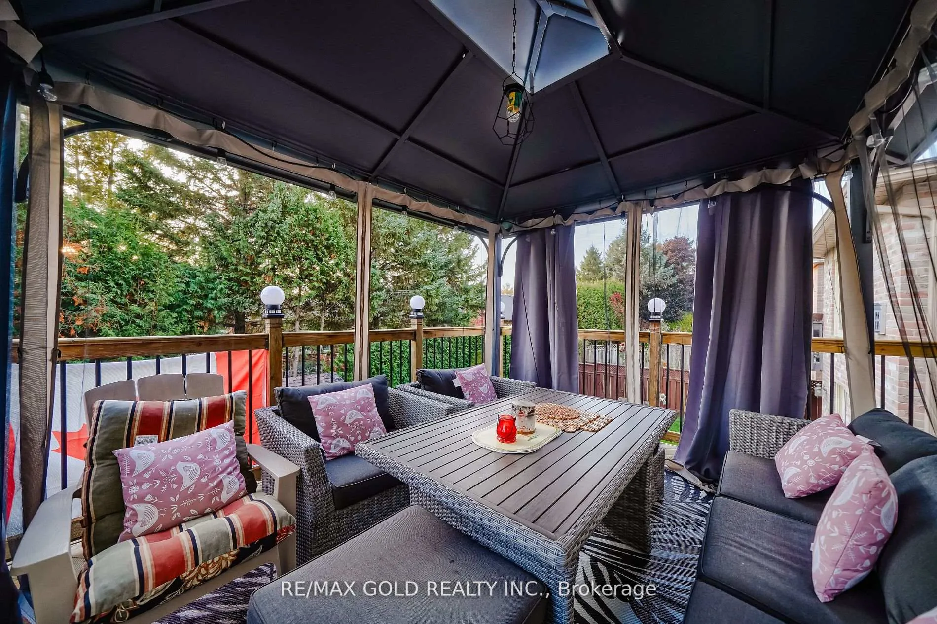 Photo 16 of 59 Knotty Pine Drive, Whitby, Williamsburg — HOMEH