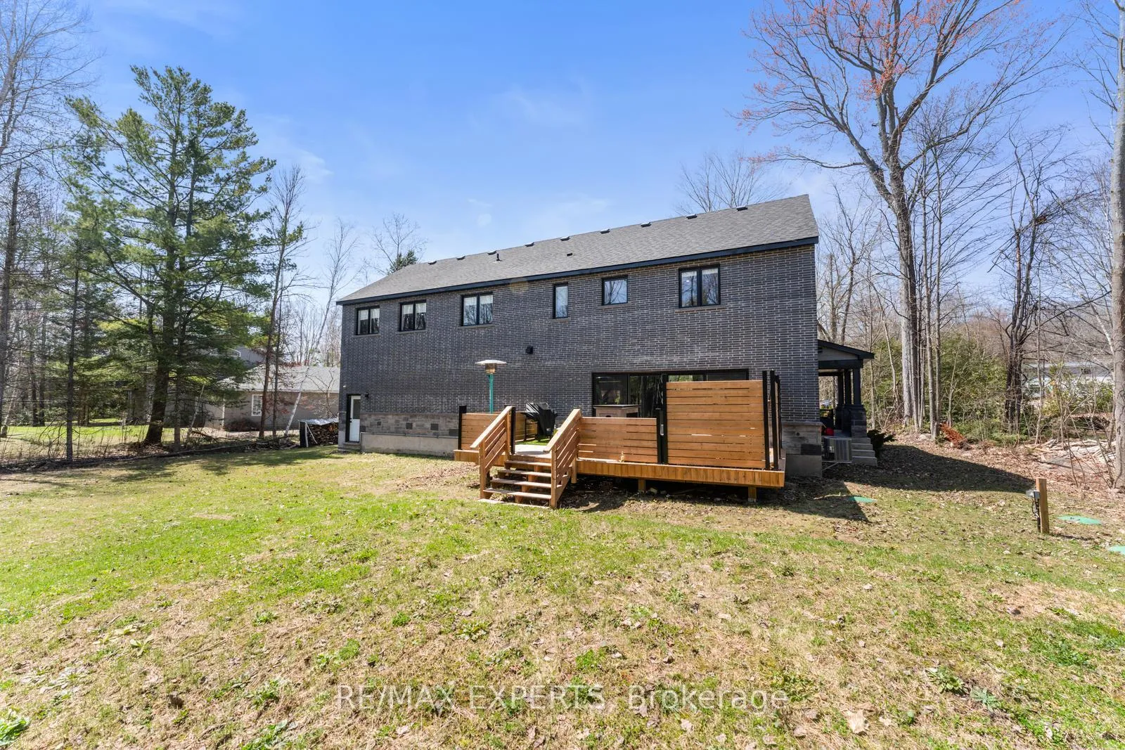 Photo 31 of 11 Joliet Crescent, Tiny, Rural Tiny — HOMEH