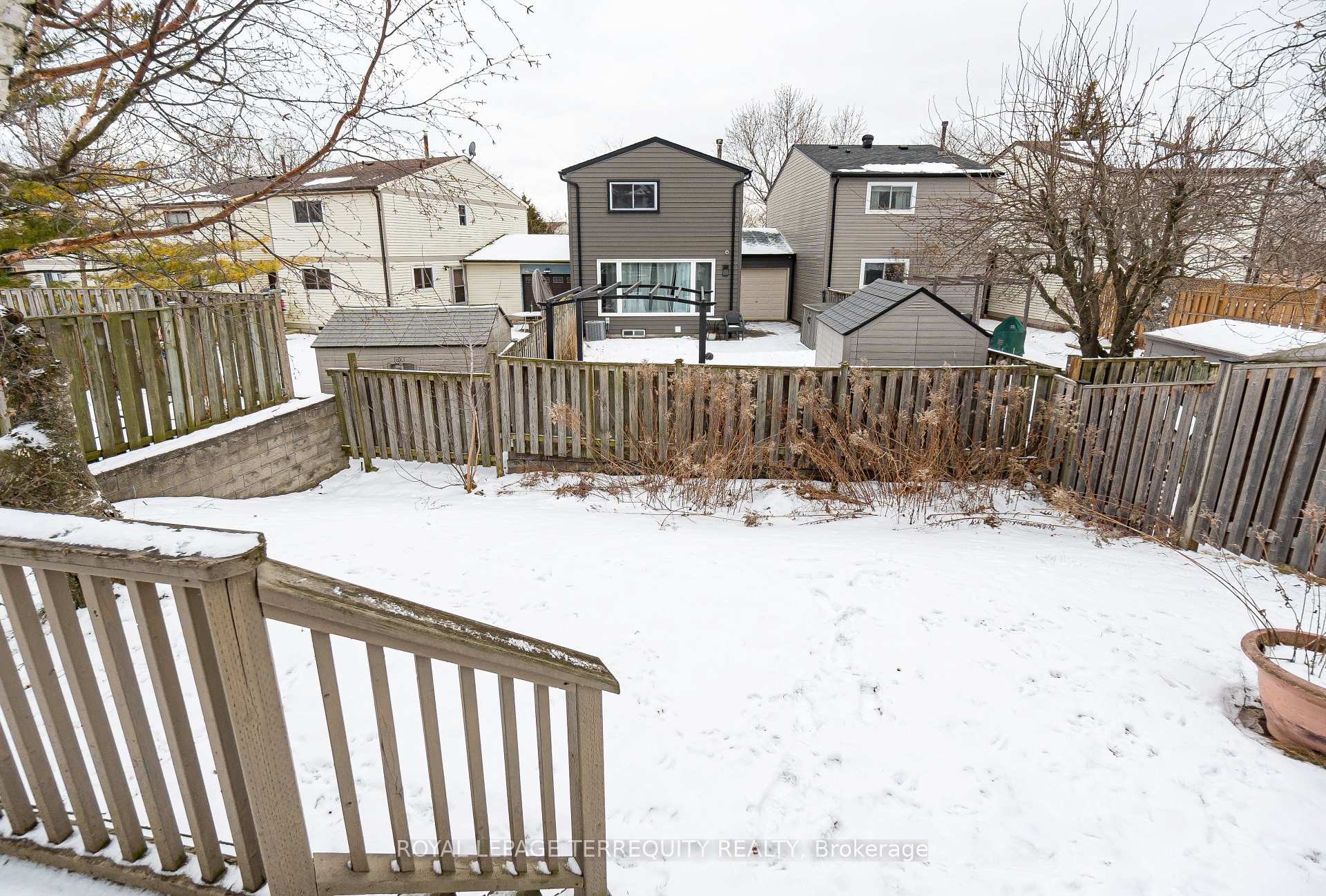 Photo 32 of 16 Banner Crescent, Ajax, South West — HOMEH