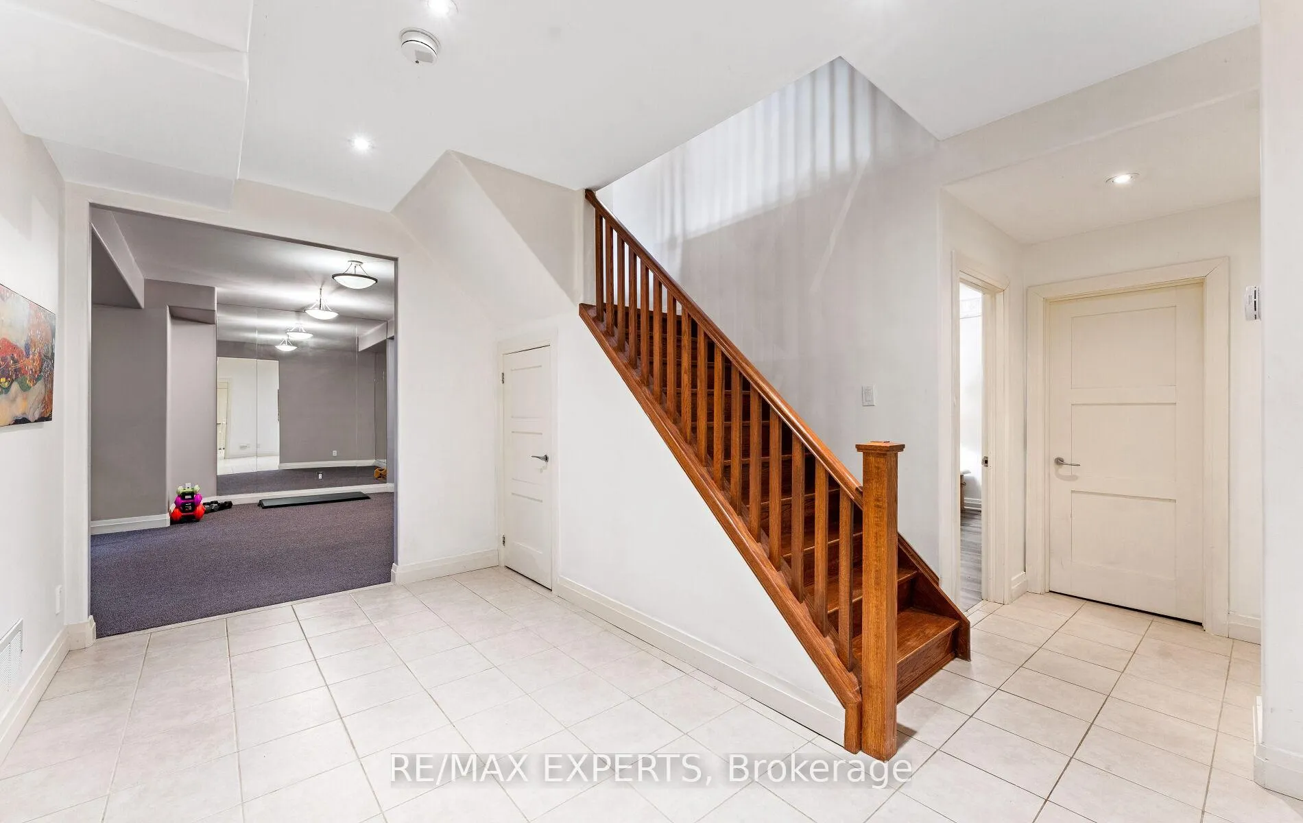 Photo 33 of 120 Riverside Drive, Vaughan, East Woodbridge — HOMEH