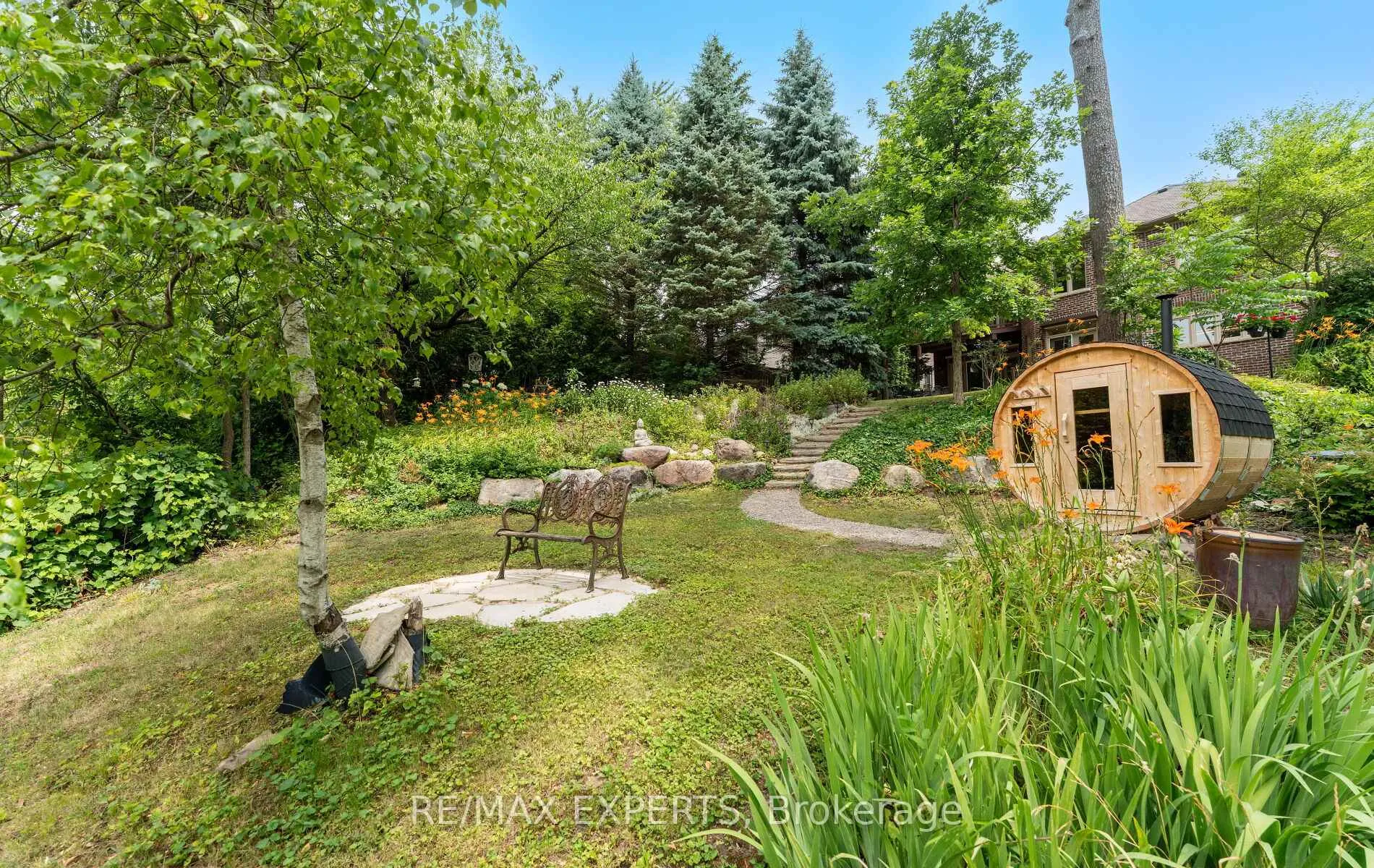 Photo 45 of 120 Riverside Drive, Vaughan, East Woodbridge — HOMEH