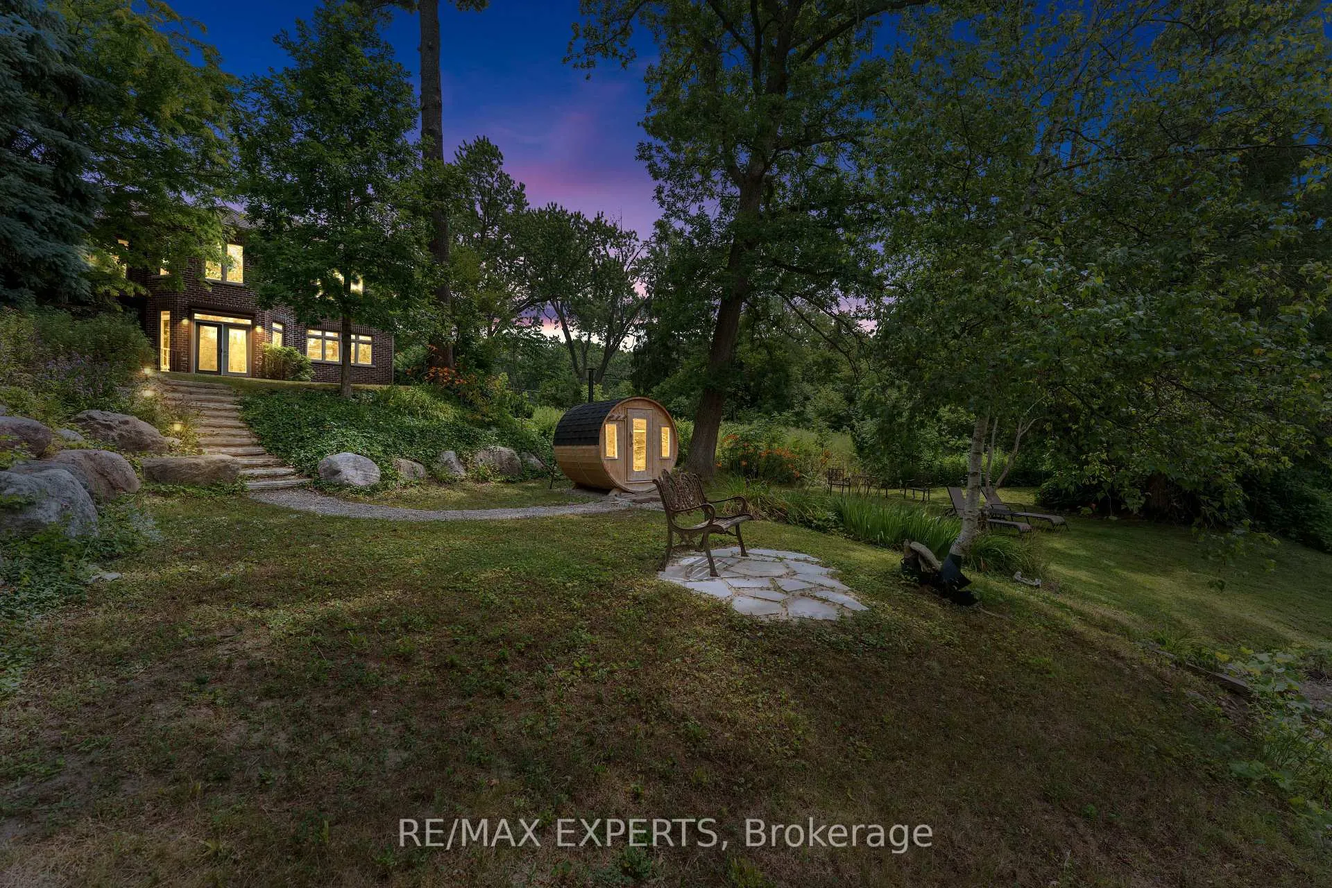 Photo 49 of 120 Riverside Drive, Vaughan, East Woodbridge — HOMEH