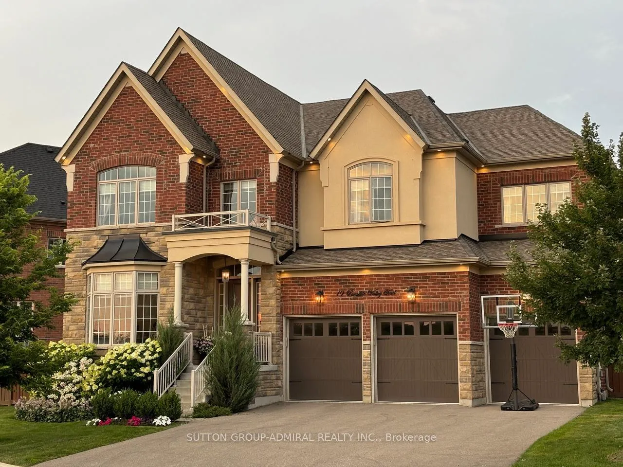 Photo 1 of 19 Paradise Valley Trail, King, Nobleton — HOMEH