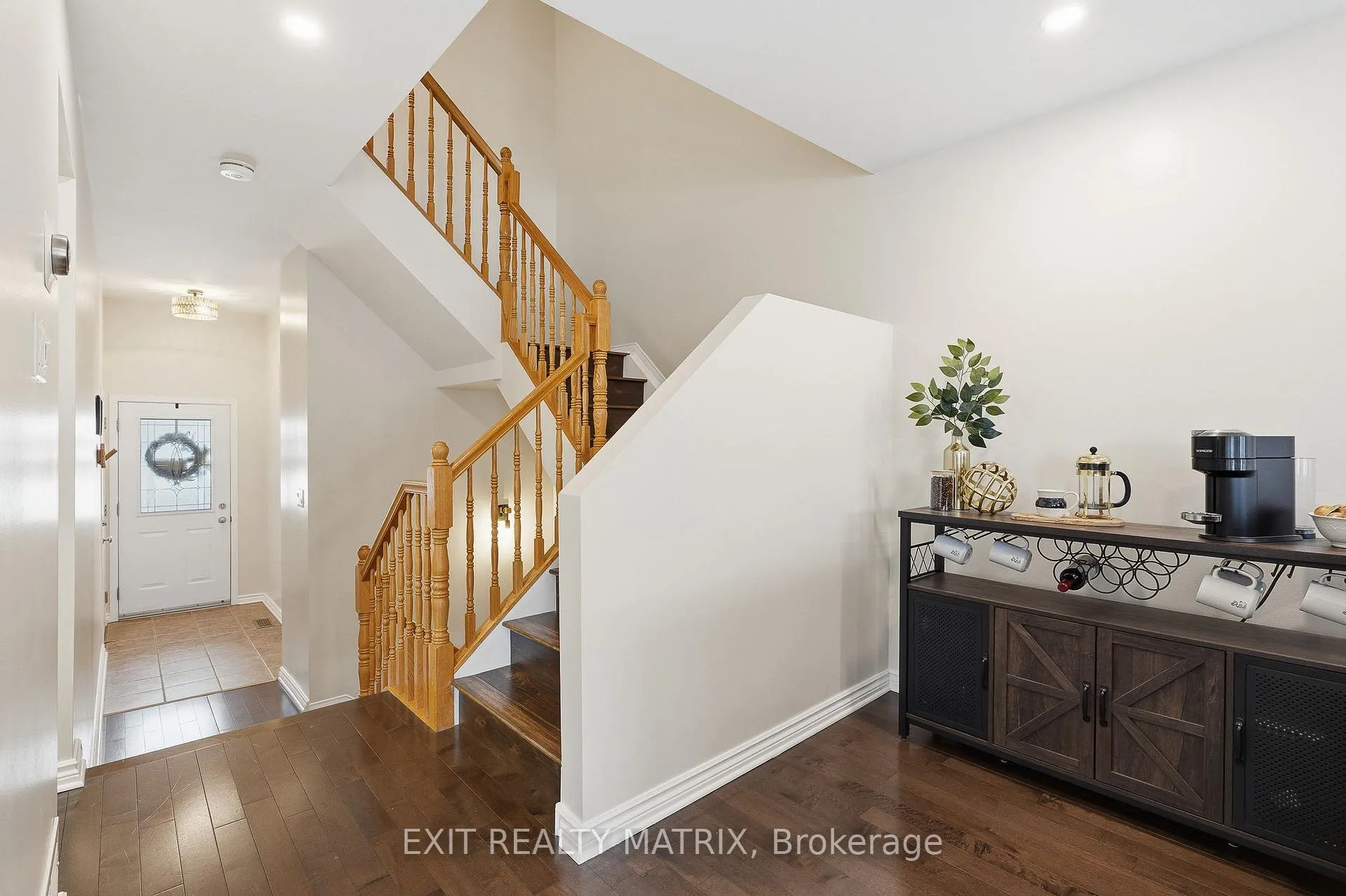 Photo 15 of 208 Greenridge Street, Ottawa, Chapel Hill — HOMEH