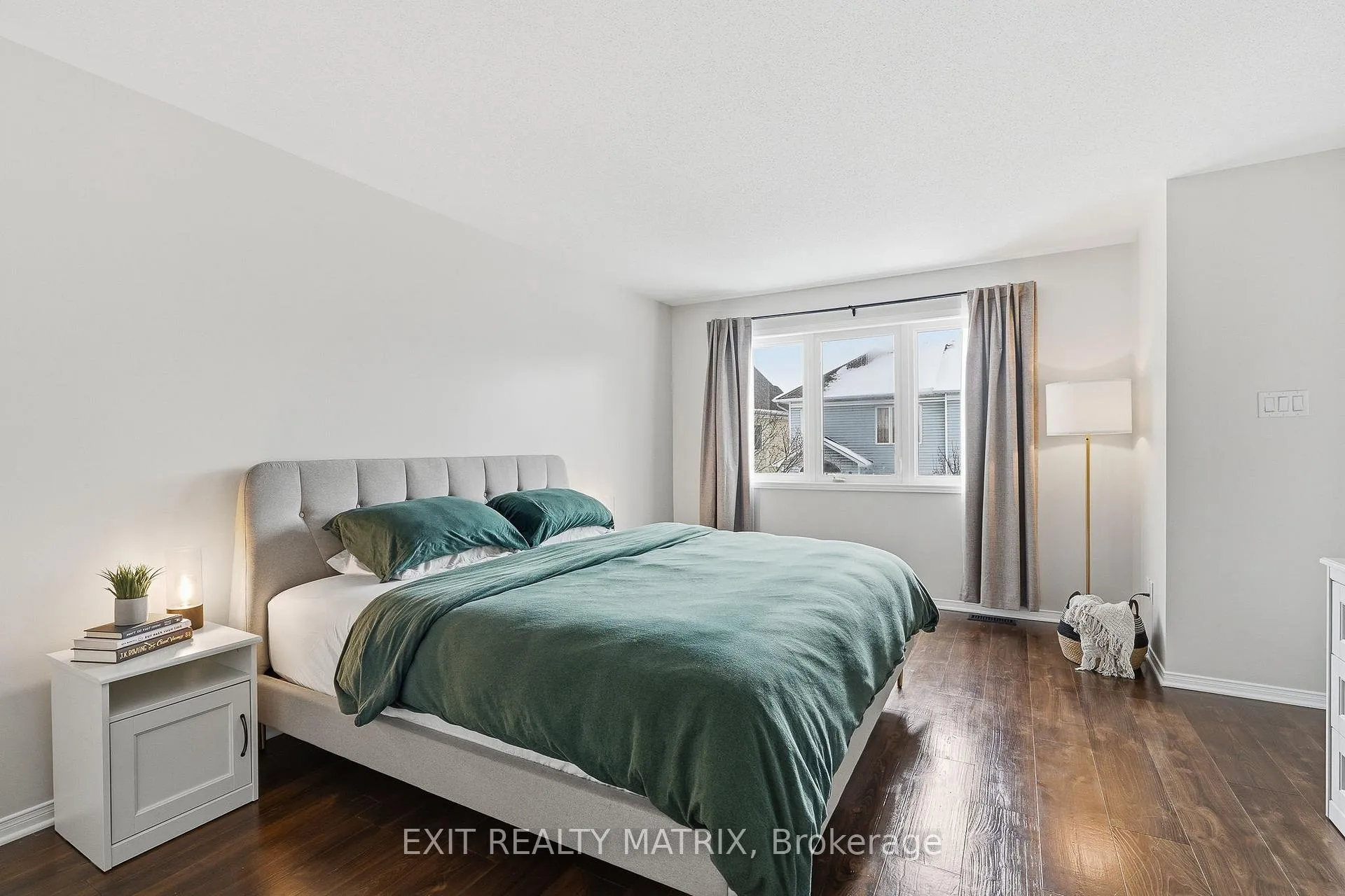 Photo 19 of 208 Greenridge Street, Ottawa, Chapel Hill — HOMEH