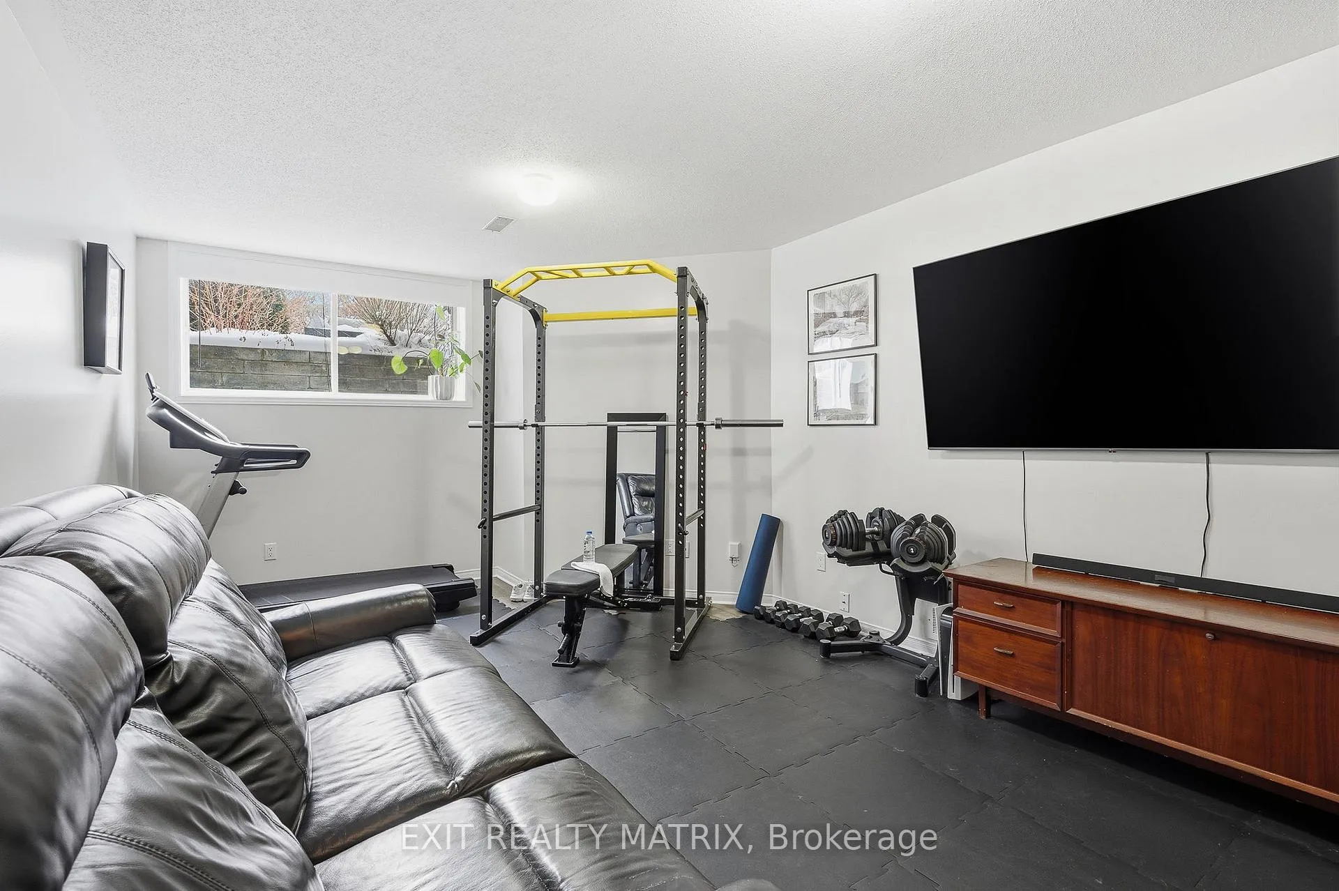 Photo 24 of 208 Greenridge Street, Ottawa, Chapel Hill — HOMEH