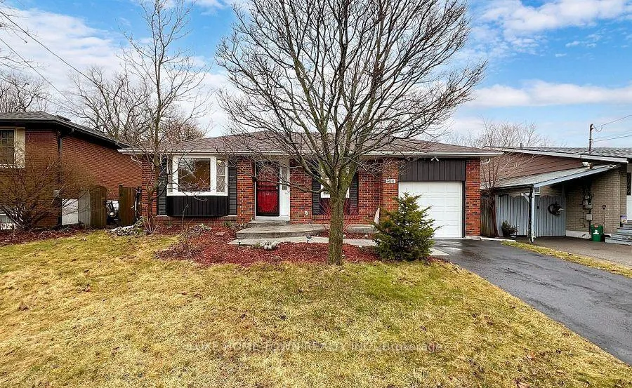Front of 764 Hillcrest Road