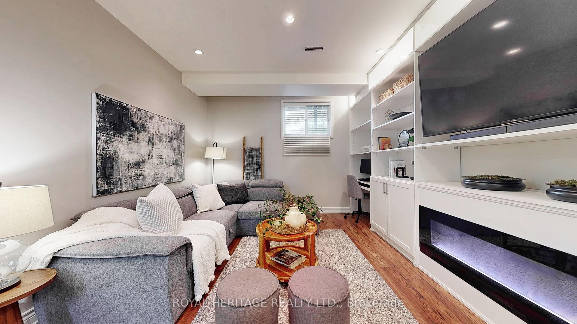 Photo 6 of 32 Fenwick Avenue, Clarington, Bowmanville — HOMEH