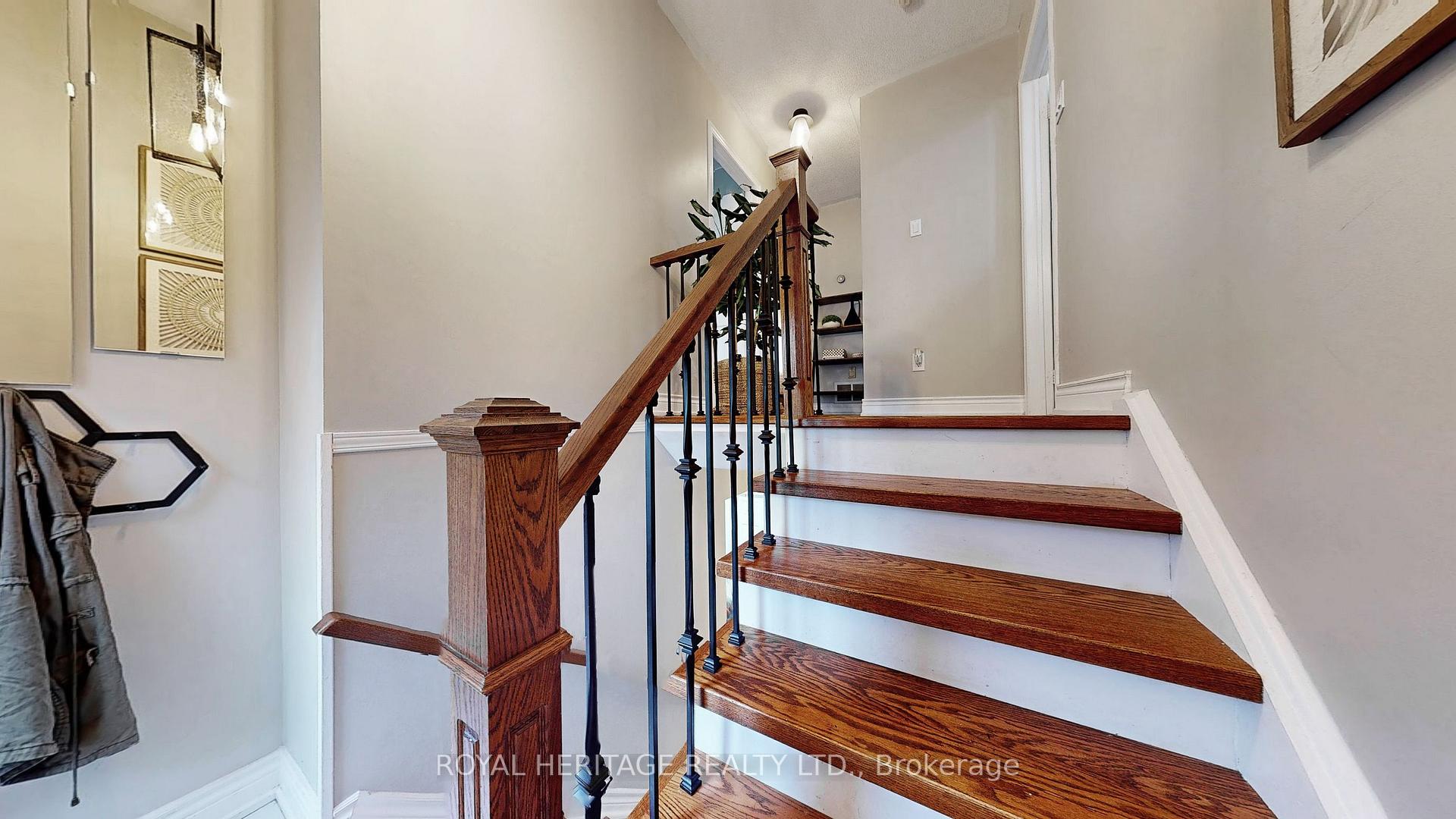 Photo 13 of 32 Fenwick Avenue, Clarington, Bowmanville — HOMEH