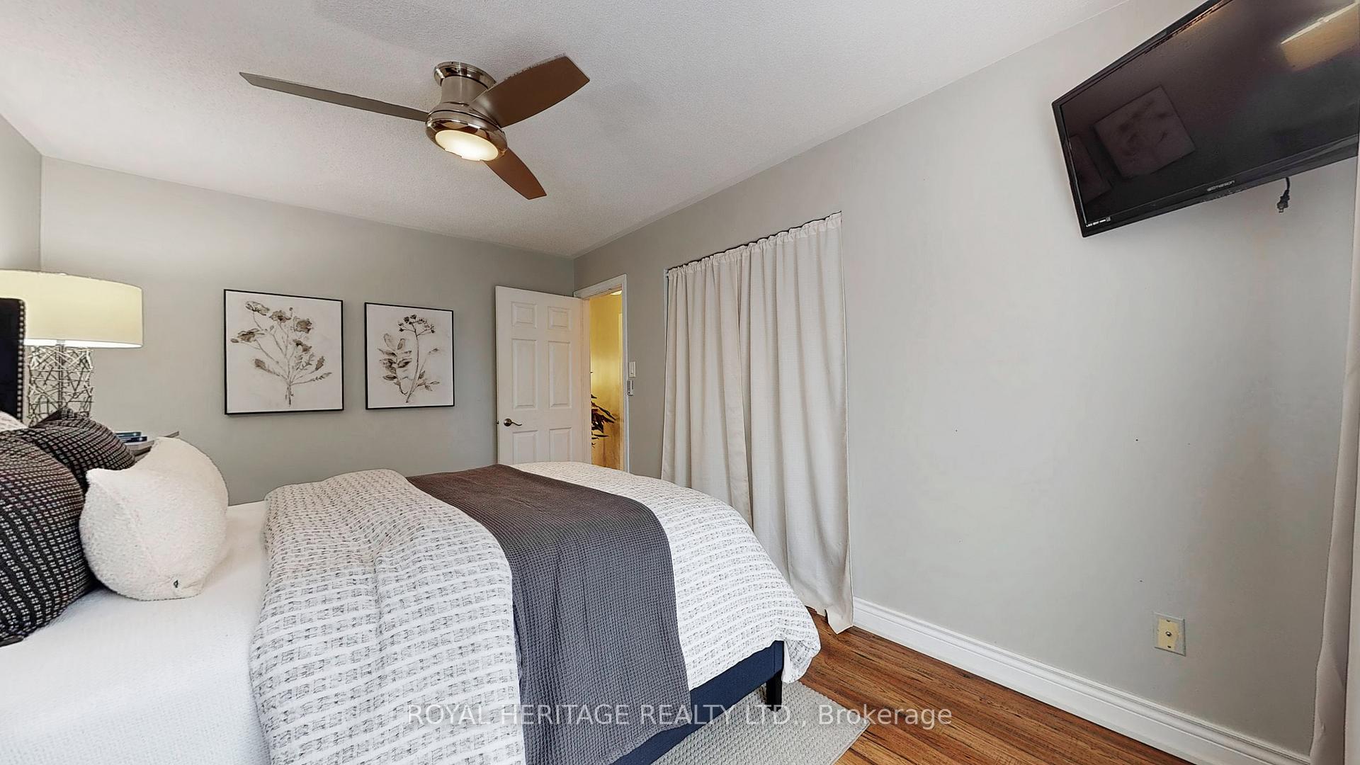 Photo 17 of 32 Fenwick Avenue, Clarington, Bowmanville — HOMEH