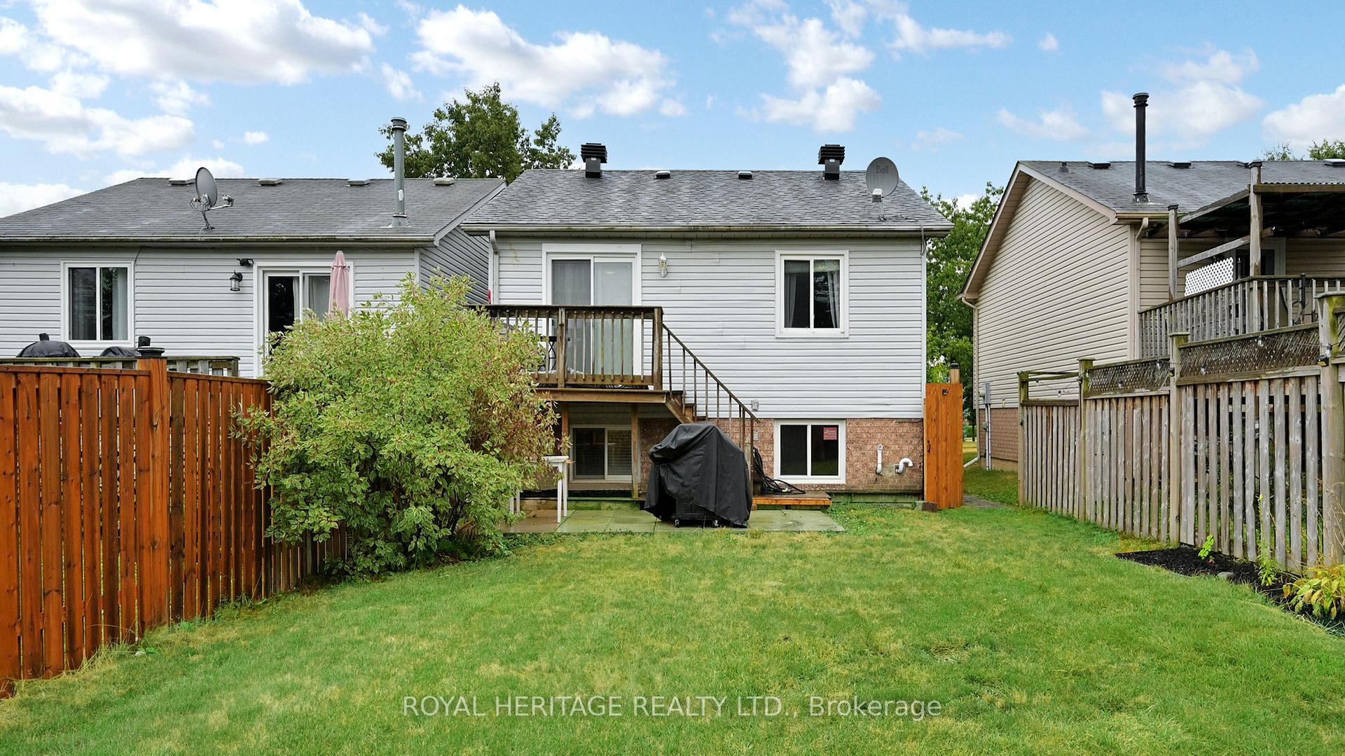 Photo 26 of 32 Fenwick Avenue, Clarington, Bowmanville — HOMEH
