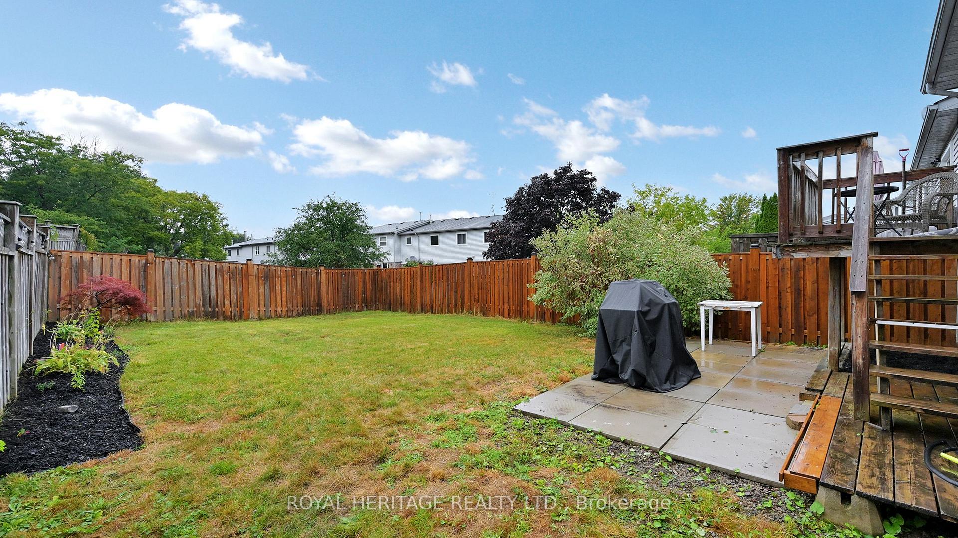 Photo 28 of 32 Fenwick Avenue, Clarington, Bowmanville — HOMEH