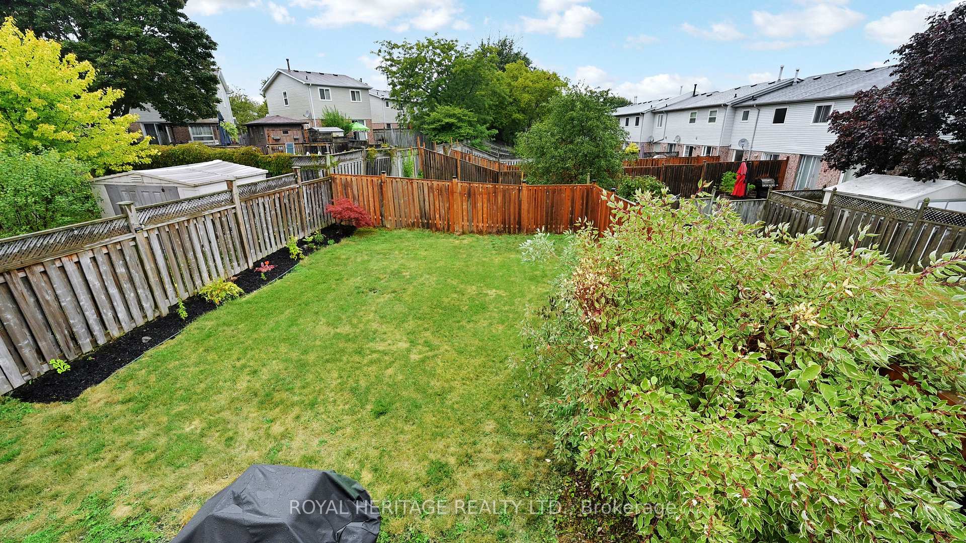 Photo 30 of 32 Fenwick Avenue, Clarington, Bowmanville — HOMEH