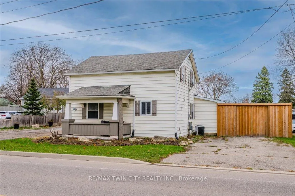 Photo 4 of 999 Northfield Drive E, Woolwich — HOMEH