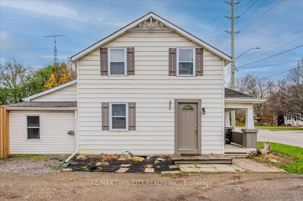 Photo 7 of 999 Northfield Drive E, Woolwich — HOMEH