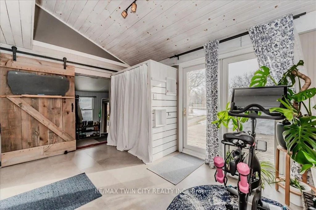 Photo 20 of 999 Northfield Drive E, Woolwich — HOMEH