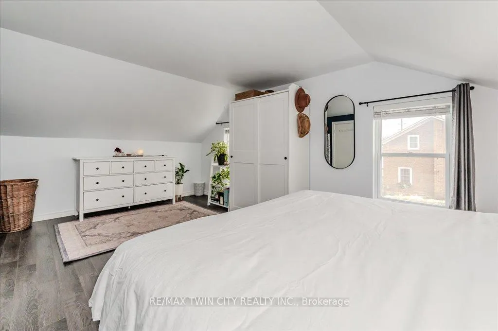 Photo 28 of 999 Northfield Drive E, Woolwich — HOMEH