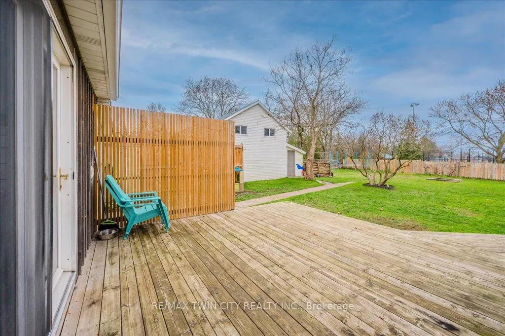 Photo 31 of 999 Northfield Drive E, Woolwich — HOMEH