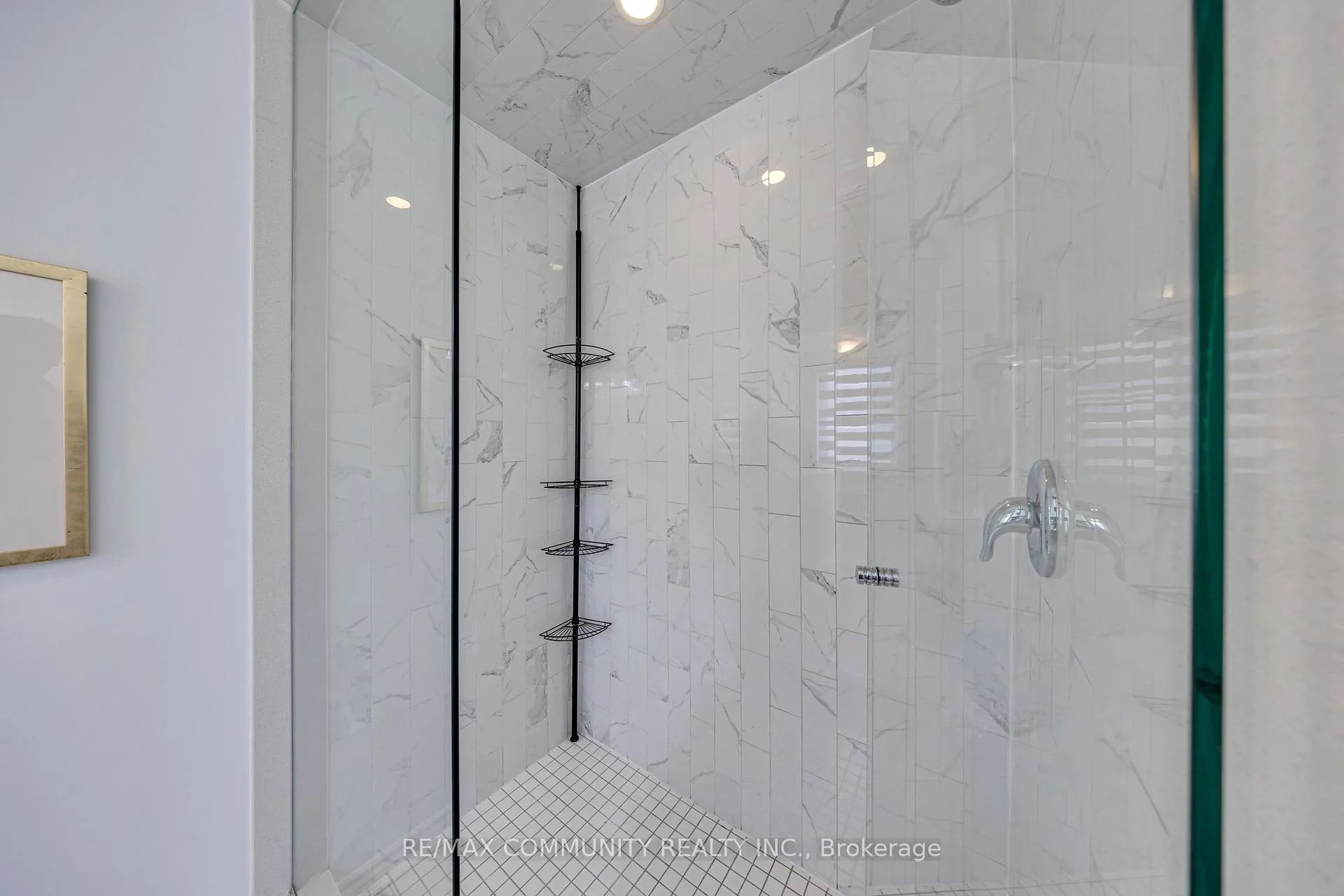 Photo 39 of 1055 Foxtail Crescent E, Pickering, Rural Pickering — HOMEH