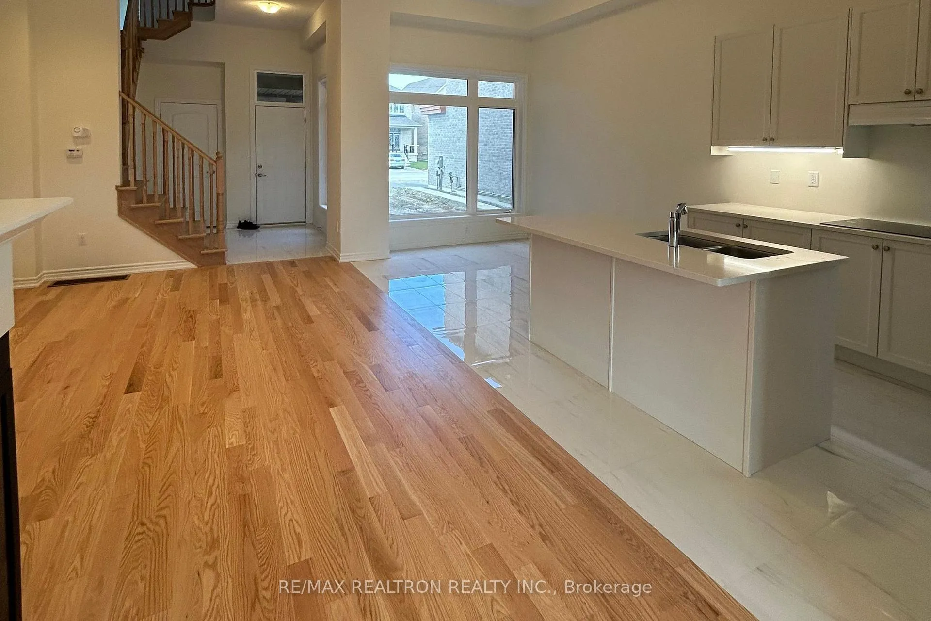 Photo 13 of 9 Mountainside Crescent, Whitby, Rolling Acres — HOMEH