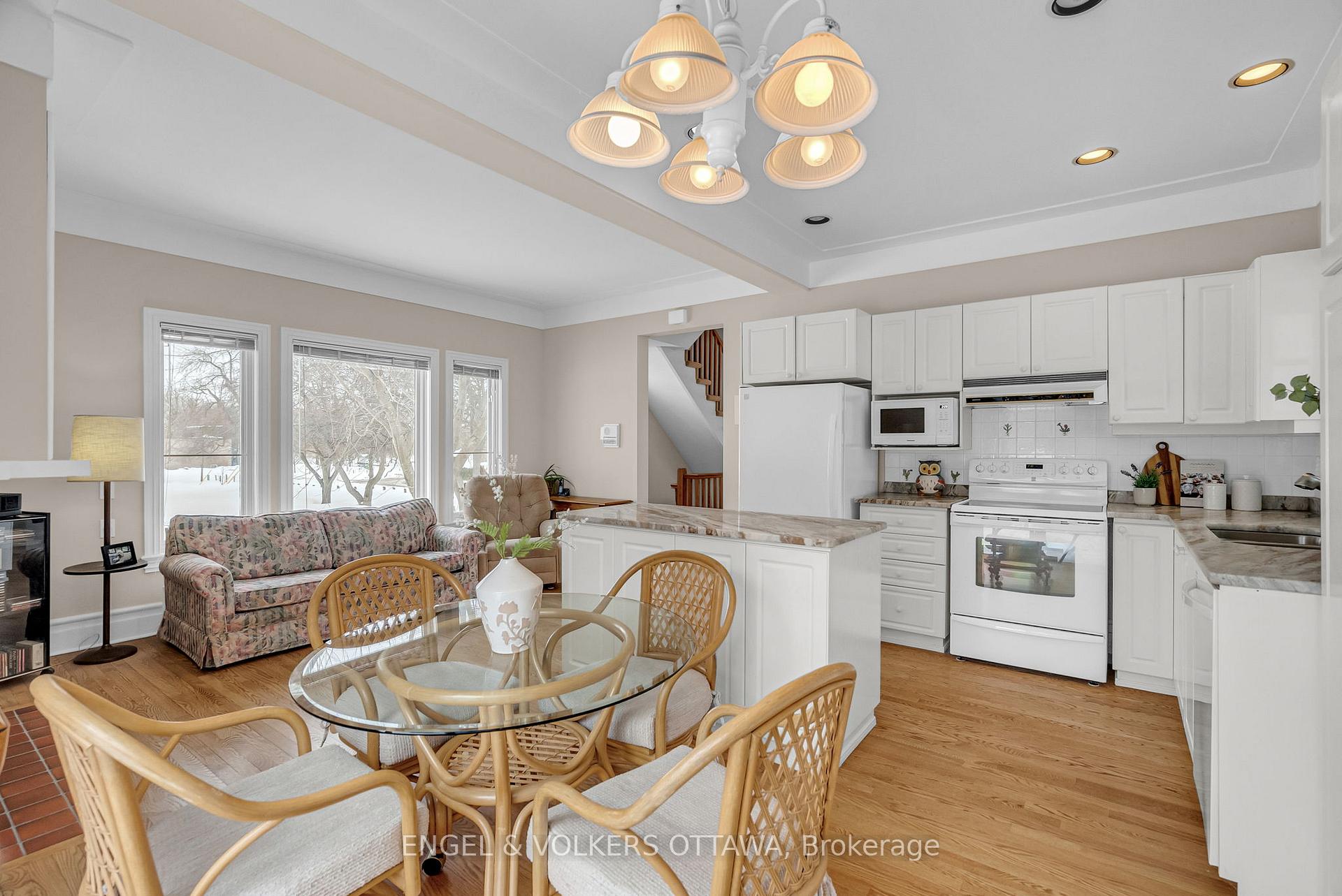 Photo 11 of 29 Burnham Road, Ottawa, Ottawa East — HOMEH