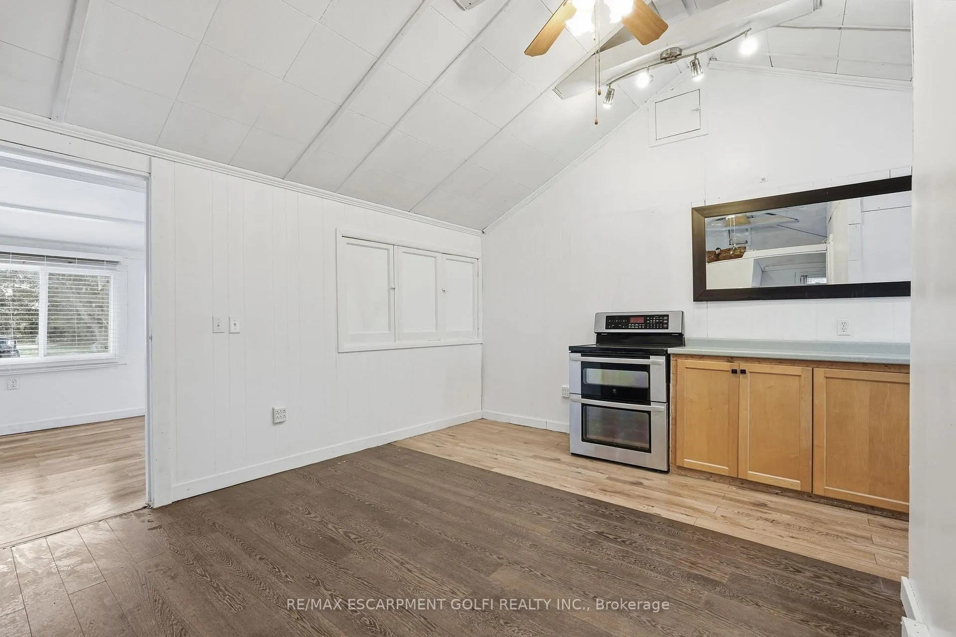 Photo 7 of 14 Birch Lane, Haldimand — HOMEH